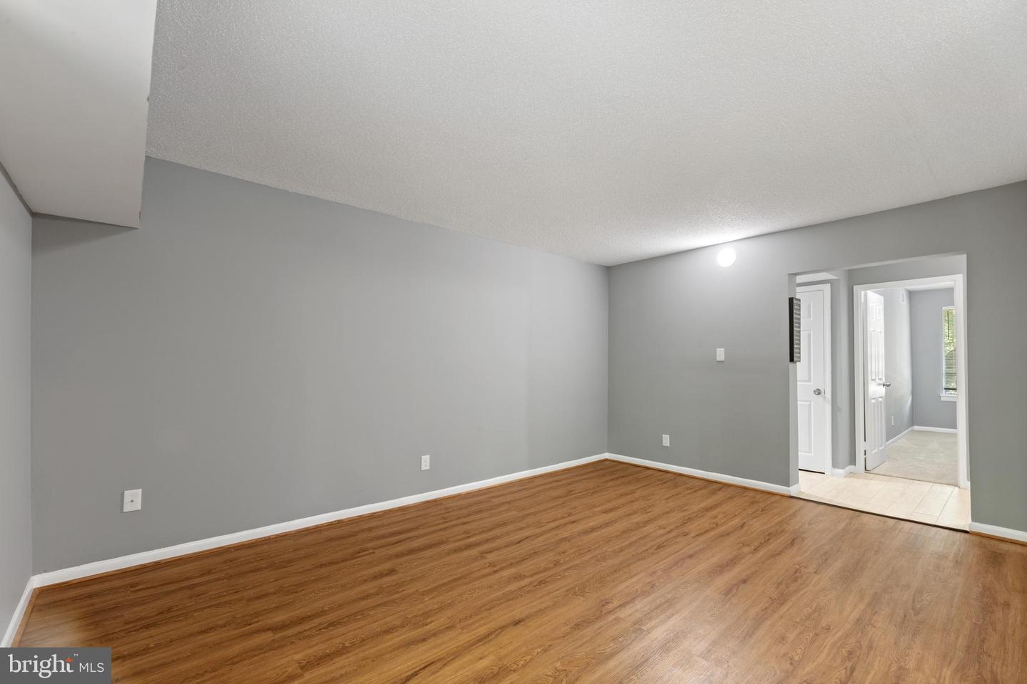 11631 STONEVIEW SQUARE 11631 STONEVIEW SQUARE 12C, RESTON, Virginia 20191, 3 Bedrooms Bedrooms, ,2 BathroomsBathrooms,Residential,For sale,11631 STONEVIEW SQUARE 11631 STONEVIEW SQUARE 12C ,VAFX2230262 MLS # VAFX2230262