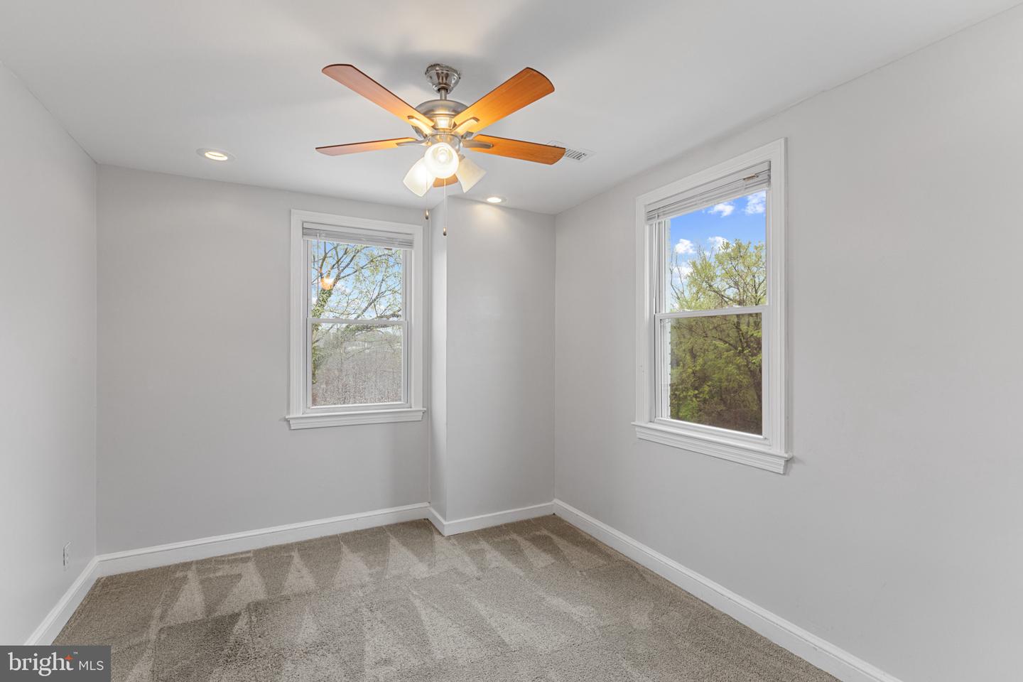 2802 BRUCE PL SE, WASHINGTON, District Of Columbia 20020, 3 Bedrooms Bedrooms, ,2 BathroomsBathrooms,Residential,For sale,2802 BRUCE PL SE,DCDC2195288 MLS # DCDC2195288