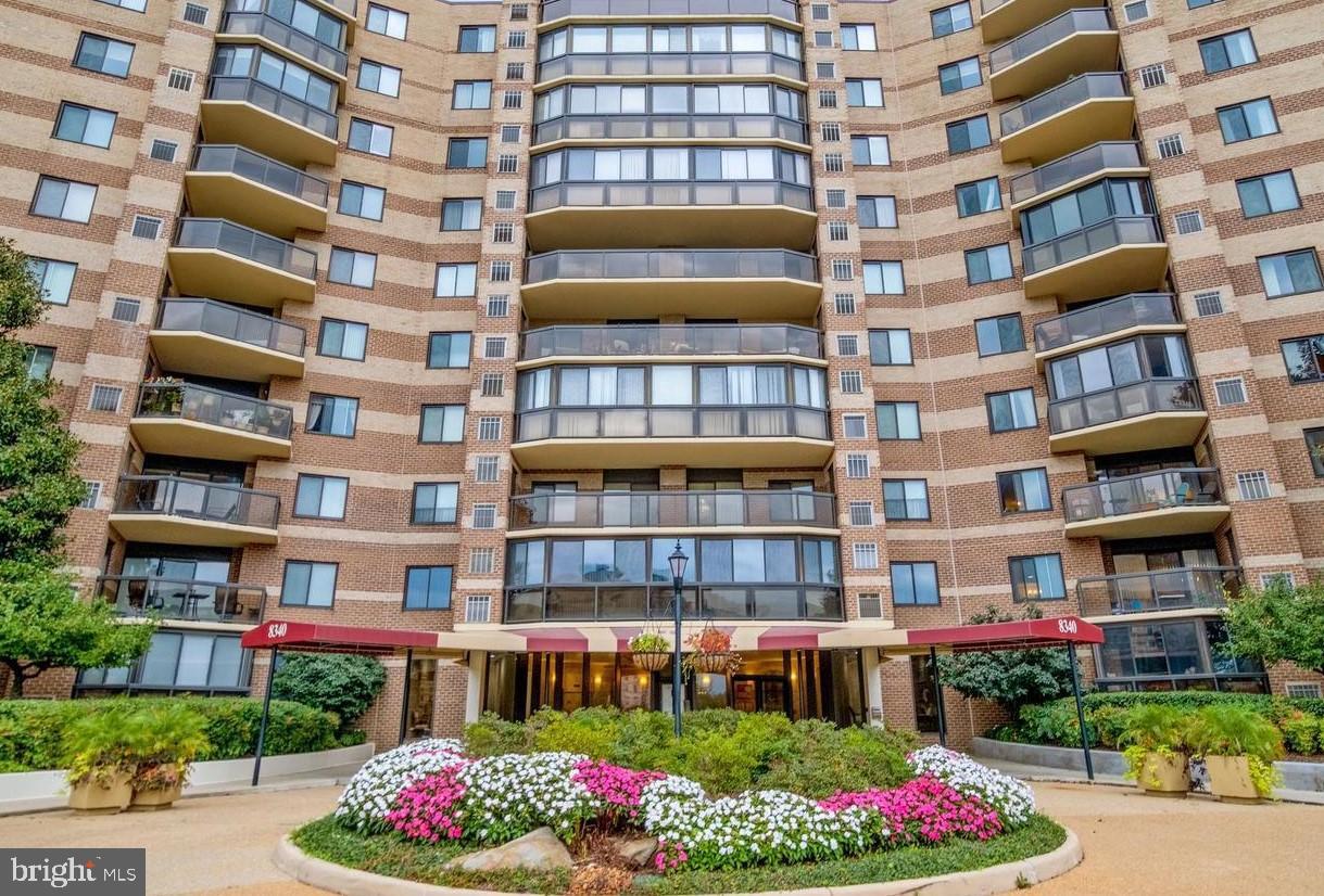 8340 GREENSBORO DR #902, MCLEAN, Virginia 22102, 1 Bedroom Bedrooms, ,1 BathroomBathrooms,Residential,For sale,8340 GREENSBORO DR #902,VAFX2236466 MLS # VAFX2236466