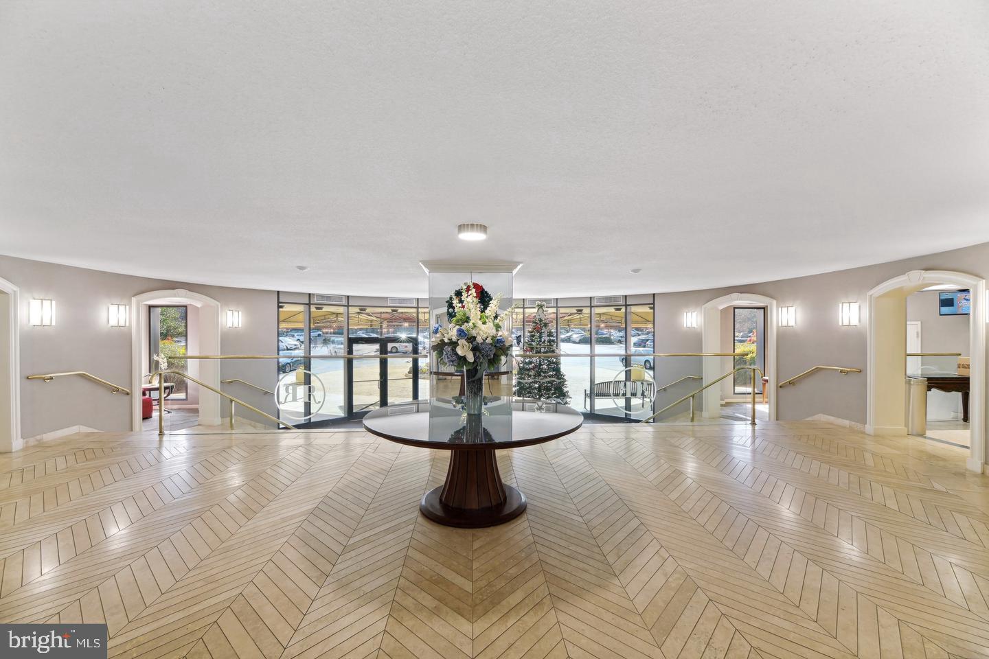 8340 GREENSBORO DR #902, MCLEAN, Virginia 22102, 1 Bedroom Bedrooms, ,1 BathroomBathrooms,Residential,For sale,8340 GREENSBORO DR #902,VAFX2236466 MLS # VAFX2236466