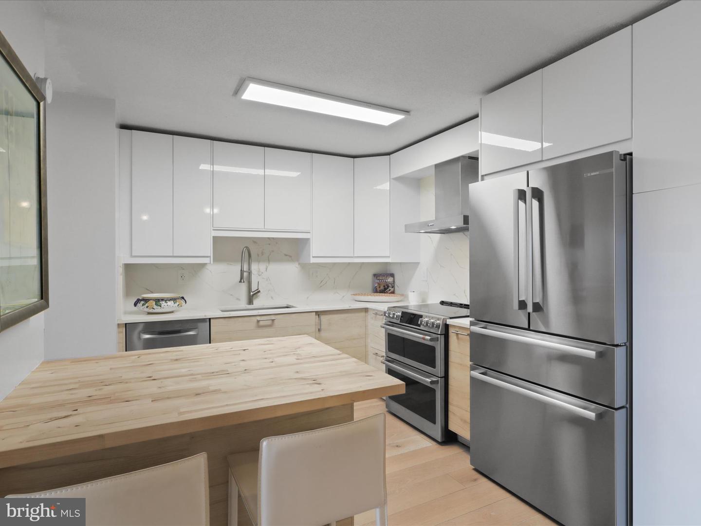 8340 GREENSBORO DR #902, MCLEAN, Virginia 22102, 1 Bedroom Bedrooms, ,1 BathroomBathrooms,Residential,For sale,8340 GREENSBORO DR #902,VAFX2236466 MLS # VAFX2236466