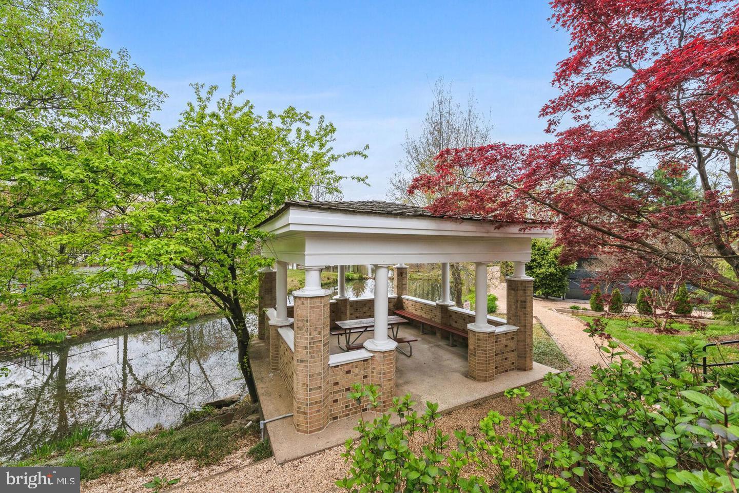 8340 GREENSBORO DR #902, MCLEAN, Virginia 22102, 1 Bedroom Bedrooms, ,1 BathroomBathrooms,Residential,For sale,8340 GREENSBORO DR #902,VAFX2236466 MLS # VAFX2236466