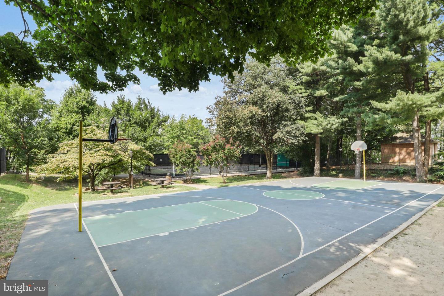 8340 GREENSBORO DR #902, MCLEAN, Virginia 22102, 1 Bedroom Bedrooms, ,1 BathroomBathrooms,Residential,For sale,8340 GREENSBORO DR #902,VAFX2236466 MLS # VAFX2236466