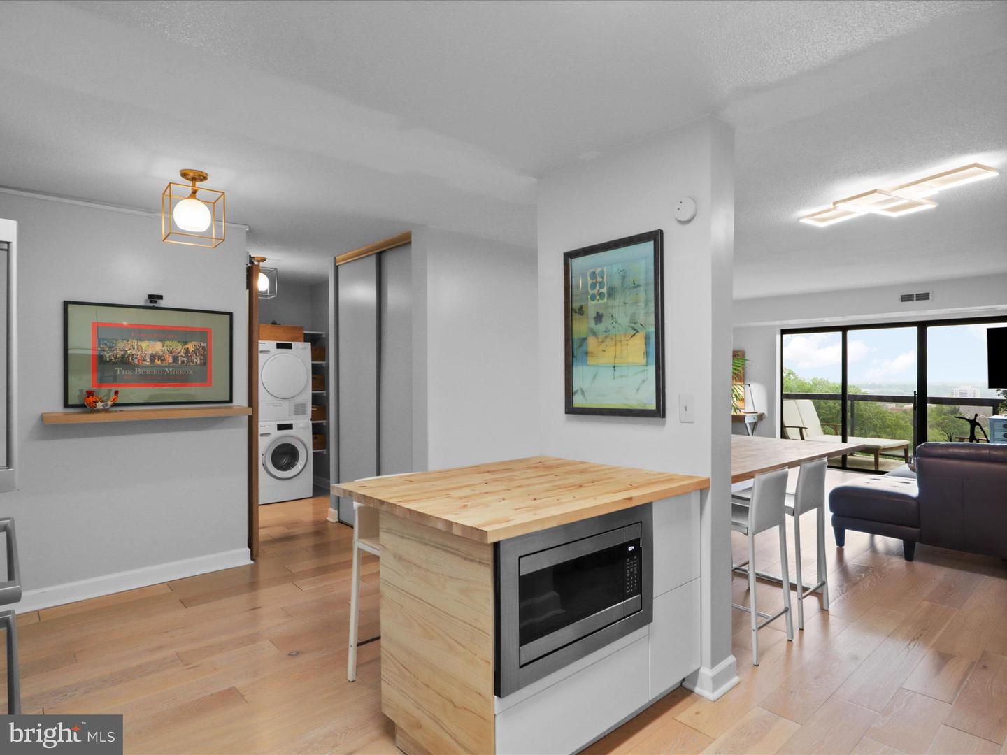 8340 GREENSBORO DR #902, MCLEAN, Virginia 22102, 1 Bedroom Bedrooms, ,1 BathroomBathrooms,Residential,For sale,8340 GREENSBORO DR #902,VAFX2236466 MLS # VAFX2236466