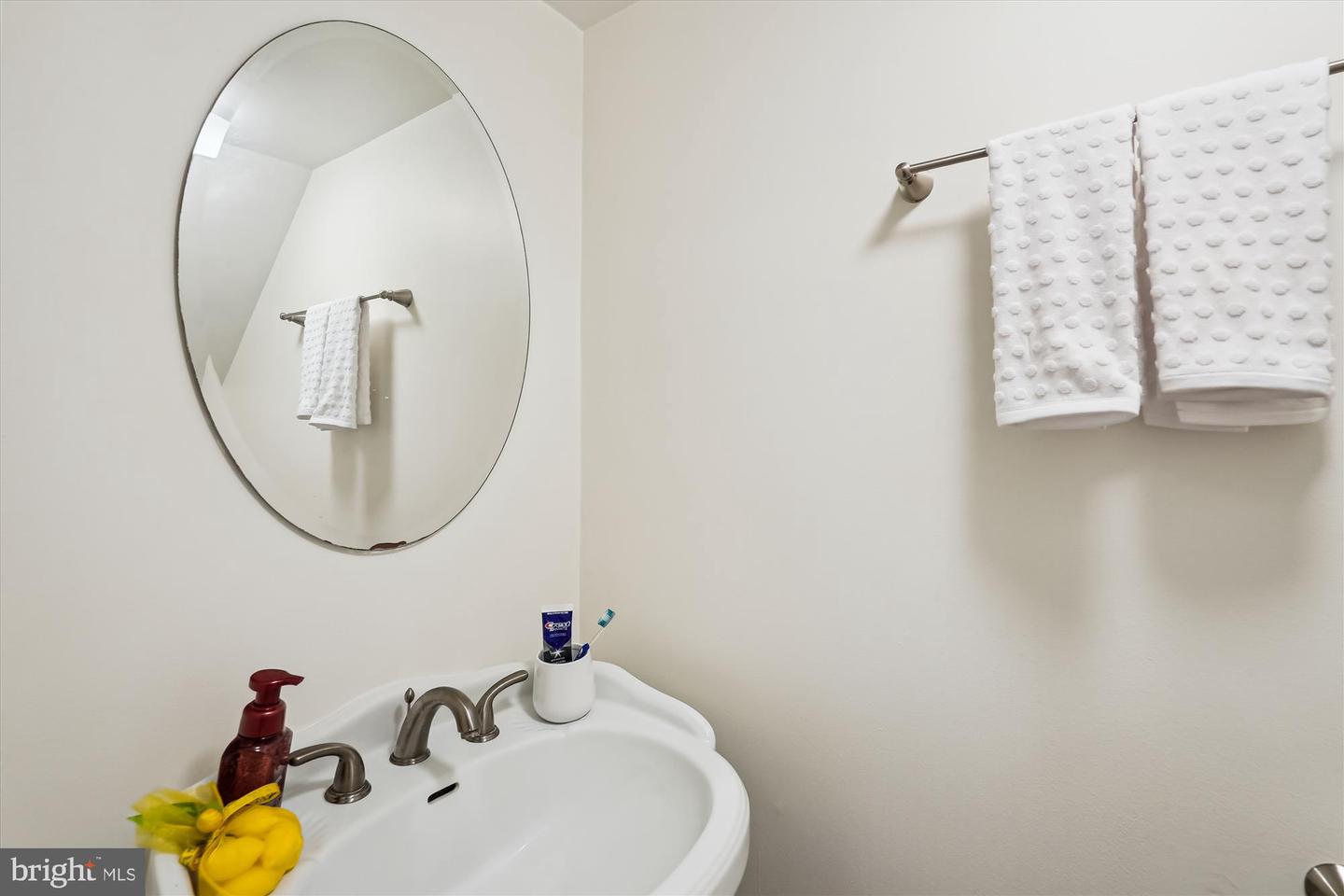 302 ARGUS PL, STERLING, Virginia 20164, 3 Bedrooms Bedrooms, ,2 BathroomsBathrooms,Residential,For sale,302 ARGUS PL,VALO2095056 MLS # VALO2095056