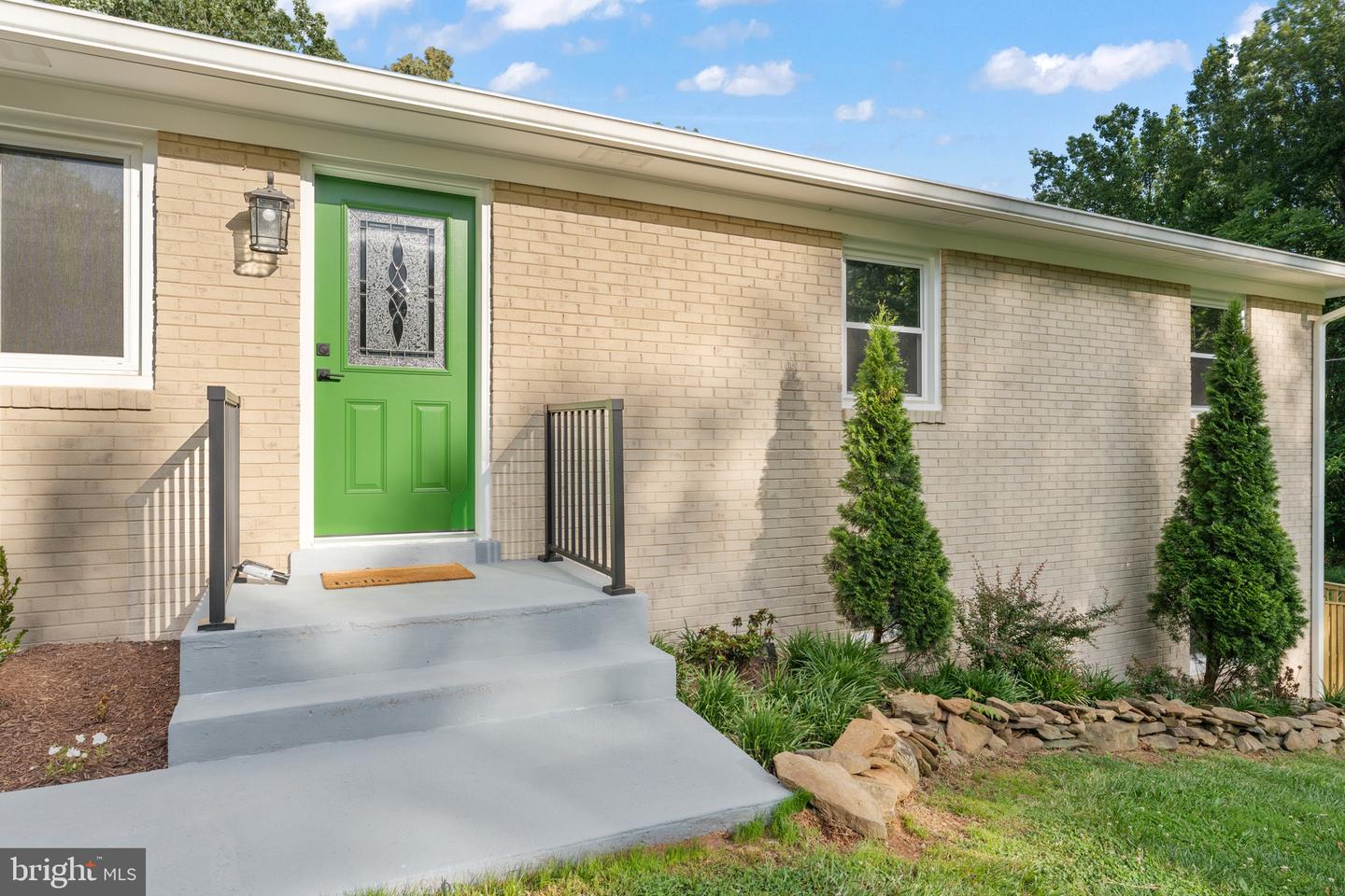 13179 SCOTTS MILL RD, CULPEPER, Virginia 22701, 3 Bedrooms Bedrooms, 8 Rooms Rooms,3 BathroomsBathrooms,Residential,For sale,13179 SCOTTS MILL RD,VACU2010430 MLS # VACU2010430
