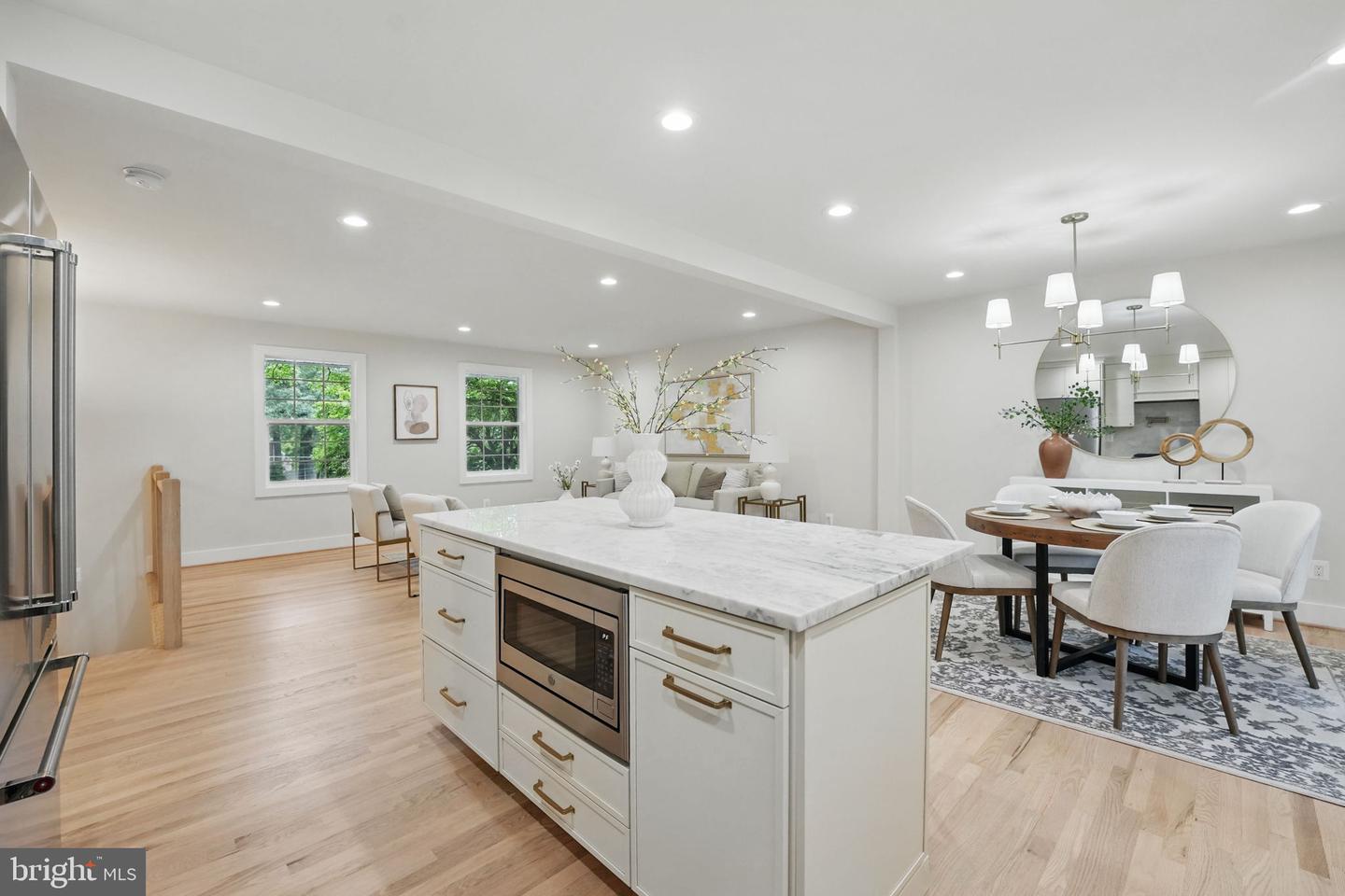 8700 ROSEDALE LN, ANNANDALE, Virginia 22003, 4 Bedrooms Bedrooms, ,3 BathroomsBathrooms,Residential,For sale,8700 ROSEDALE LN,VAFX2238918 MLS # VAFX2238918