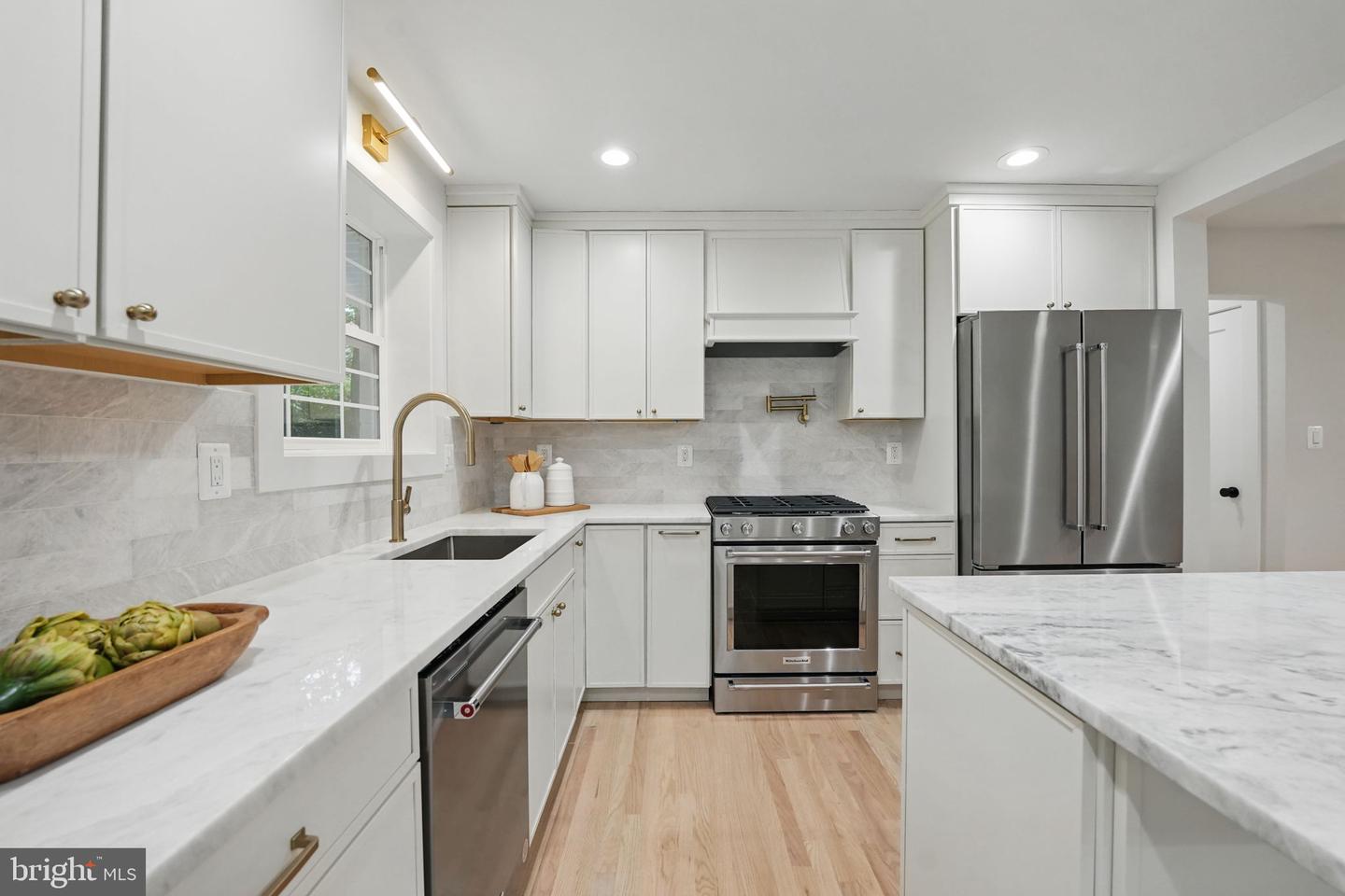 8700 ROSEDALE LN, ANNANDALE, Virginia 22003, 4 Bedrooms Bedrooms, ,3 BathroomsBathrooms,Residential,For sale,8700 ROSEDALE LN,VAFX2238918 MLS # VAFX2238918