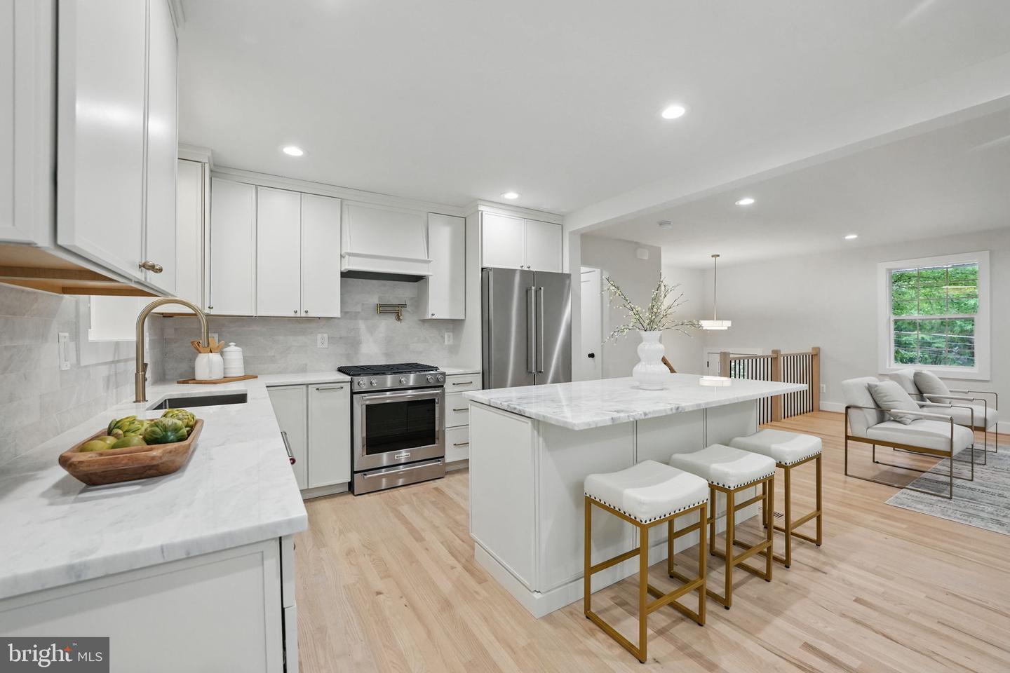 8700 ROSEDALE LN, ANNANDALE, Virginia 22003, 4 Bedrooms Bedrooms, ,3 BathroomsBathrooms,Residential,For sale,8700 ROSEDALE LN,VAFX2238918 MLS # VAFX2238918
