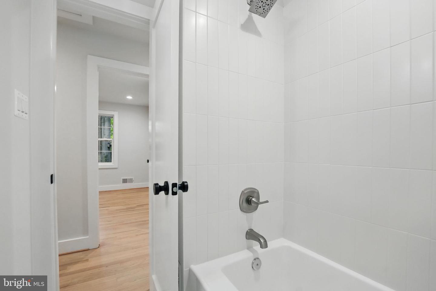 8700 ROSEDALE LN, ANNANDALE, Virginia 22003, 4 Bedrooms Bedrooms, ,3 BathroomsBathrooms,Residential,For sale,8700 ROSEDALE LN,VAFX2238918 MLS # VAFX2238918