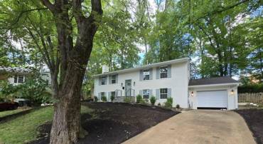 8700 ROSEDALE LN, ANNANDALE, Virginia 22003, 4 Bedrooms Bedrooms, ,3 BathroomsBathrooms,Residential,For sale,8700 ROSEDALE LN,VAFX2238918 MLS # VAFX2238918