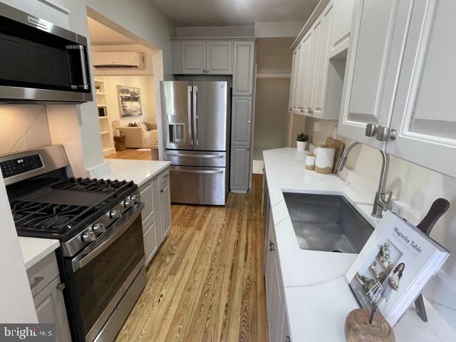 1802 C ST NE, WASHINGTON, District Of Columbia 20002, 4 Bedrooms Bedrooms, ,2 BathroomsBathrooms,Residential,For sale,1802 C ST NE,DCDC2199394 MLS # DCDC2199394