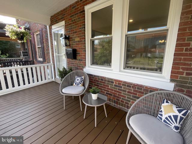 1802 C ST NE, WASHINGTON, District Of Columbia 20002, 4 Bedrooms Bedrooms, ,2 BathroomsBathrooms,Residential,For sale,1802 C ST NE,DCDC2199394 MLS # DCDC2199394
