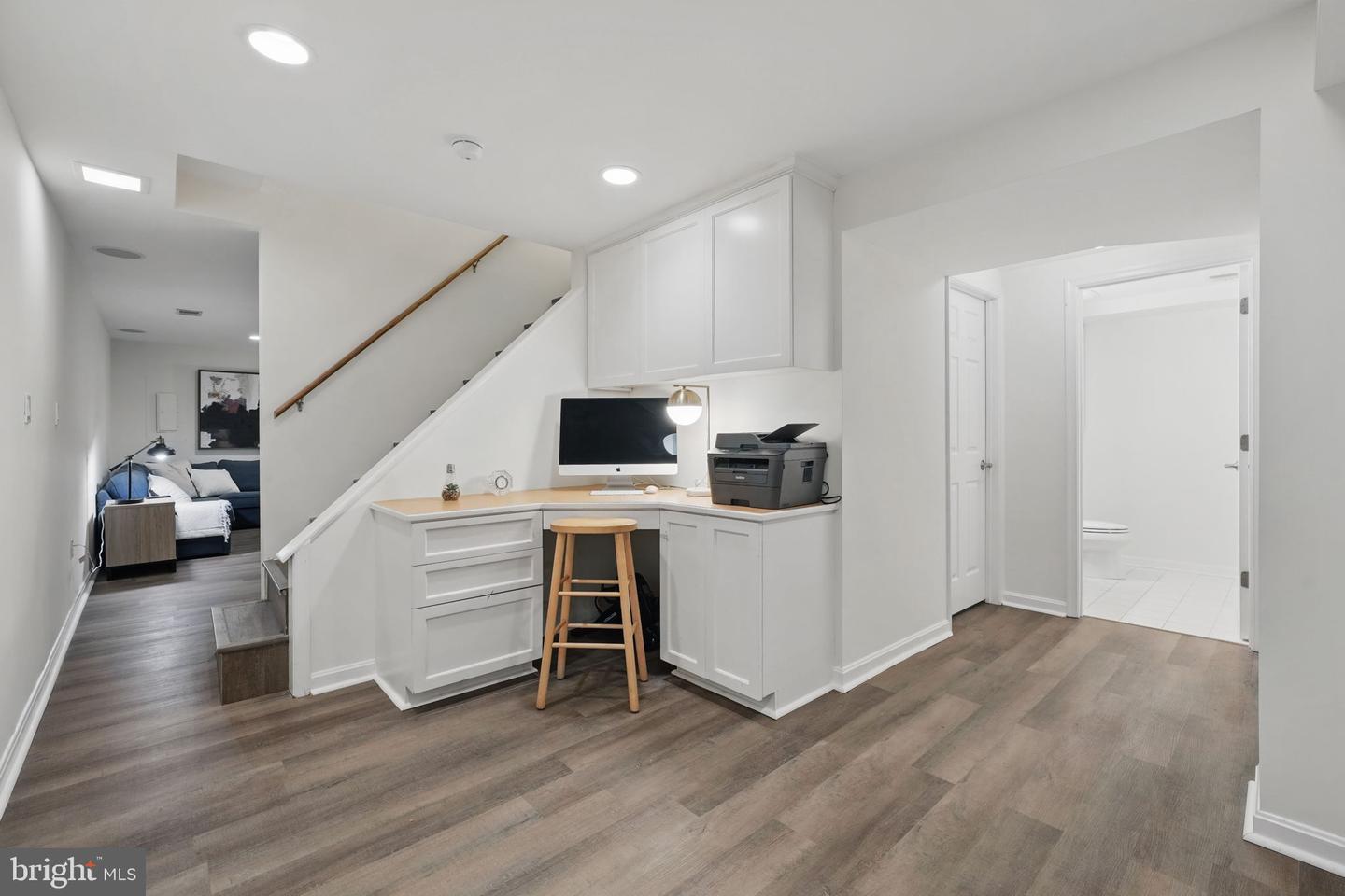 9058 JEFFERY RD, GREAT FALLS, Virginia 22066, 6 Bedrooms Bedrooms, ,4 BathroomsBathrooms,Residential,For sale,9058 JEFFERY RD,VAFX2240286 MLS # VAFX2240286