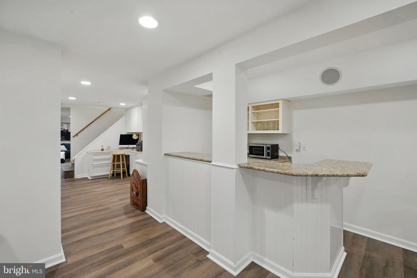 9058 JEFFERY RD, GREAT FALLS, Virginia 22066, 6 Bedrooms Bedrooms, ,4 BathroomsBathrooms,Residential,For sale,9058 JEFFERY RD,VAFX2240286 MLS # VAFX2240286