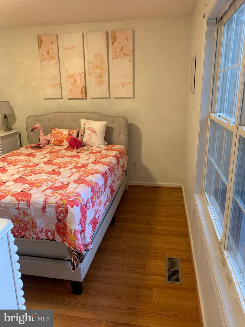 1170 HISEY AVE, WOODSTOCK, Virginia 22664, 3 Bedrooms Bedrooms, ,2 BathroomsBathrooms,Residential,For sale,1170 HISEY AVE,VASH2011422 MLS # VASH2011422