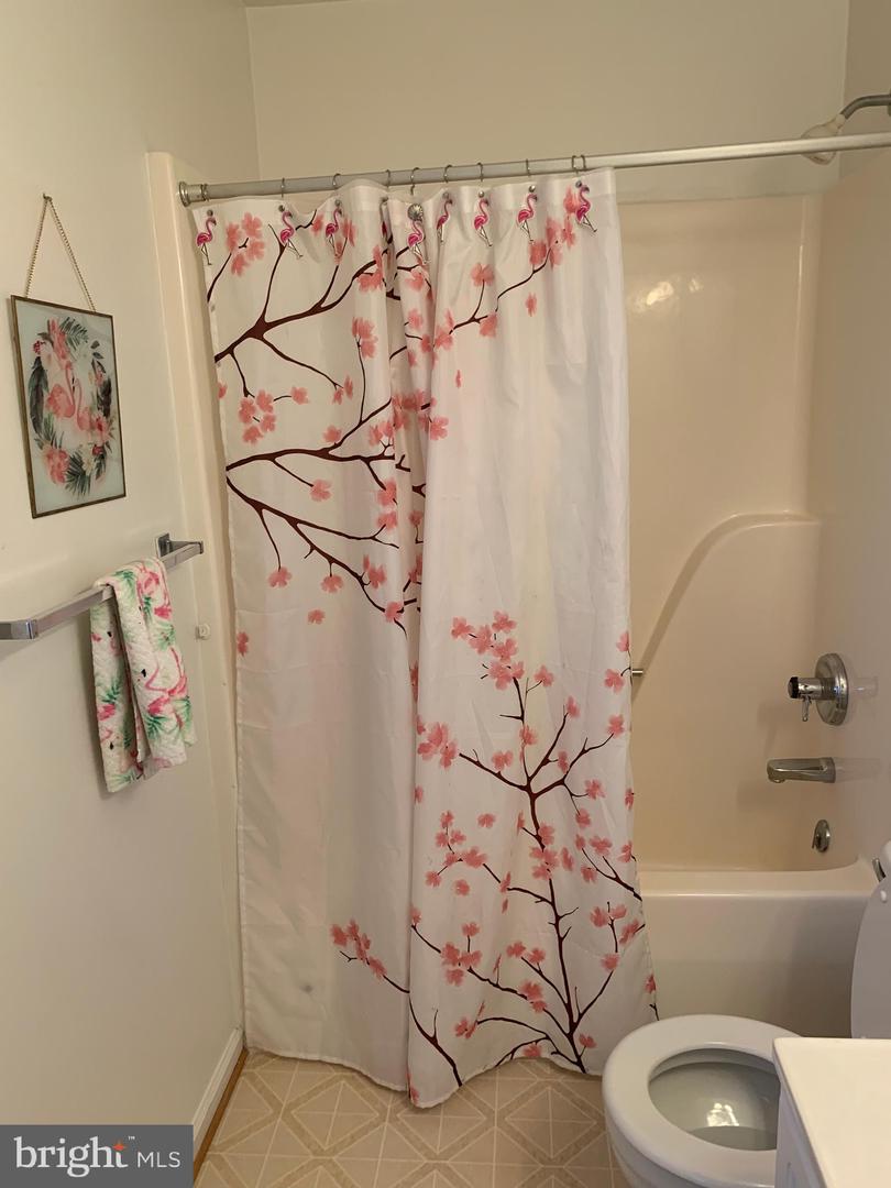 1170 HISEY AVE, WOODSTOCK, Virginia 22664, 3 Bedrooms Bedrooms, ,2 BathroomsBathrooms,Residential,For sale,1170 HISEY AVE,VASH2011422 MLS # VASH2011422