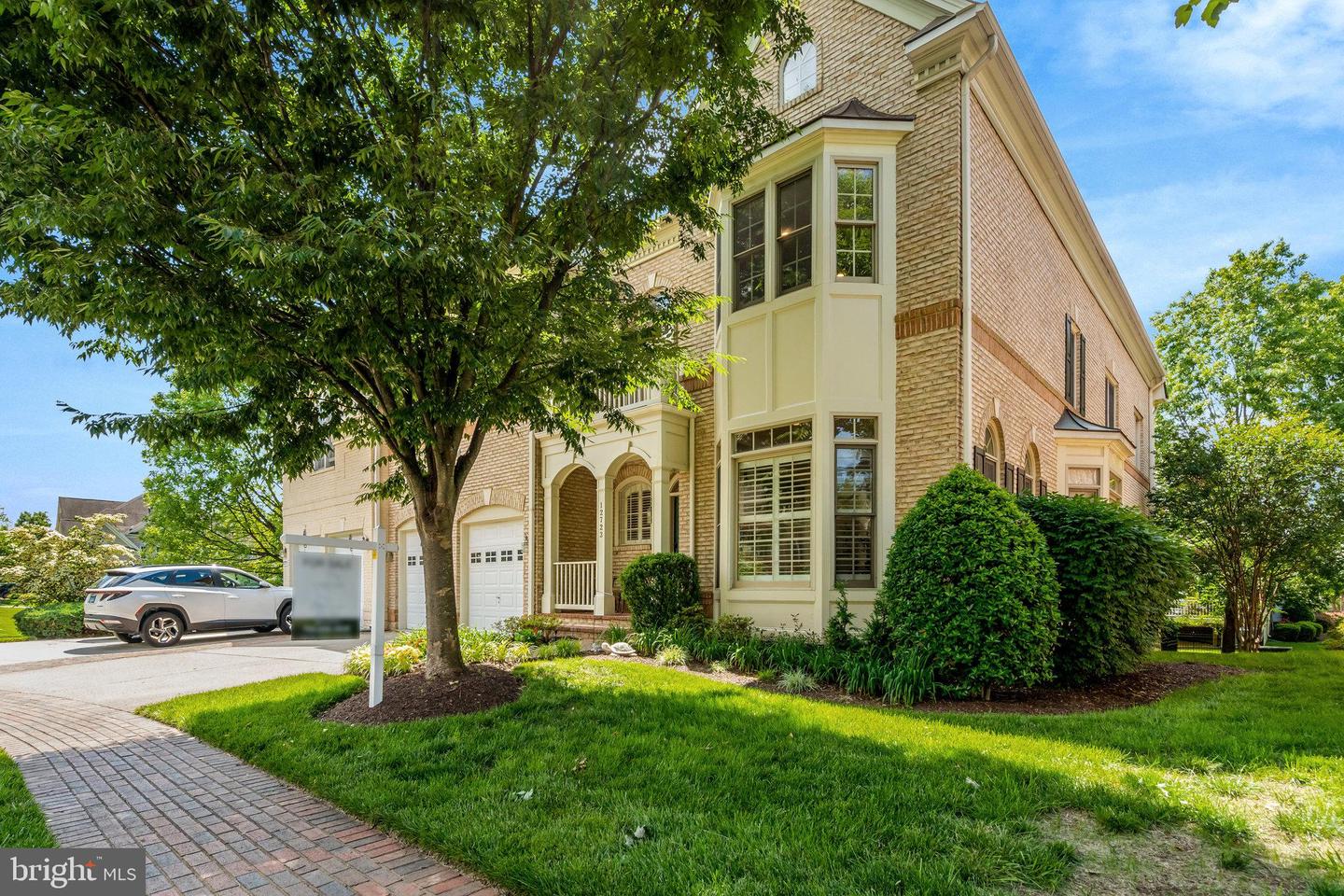 12723 LADY SOMERSET LN, FAIRFAX, Virginia 22033, 4 Bedrooms Bedrooms, ,3 BathroomsBathrooms,Residential,For sale,12723 LADY SOMERSET LN,VAFX2241410 MLS # VAFX2241410