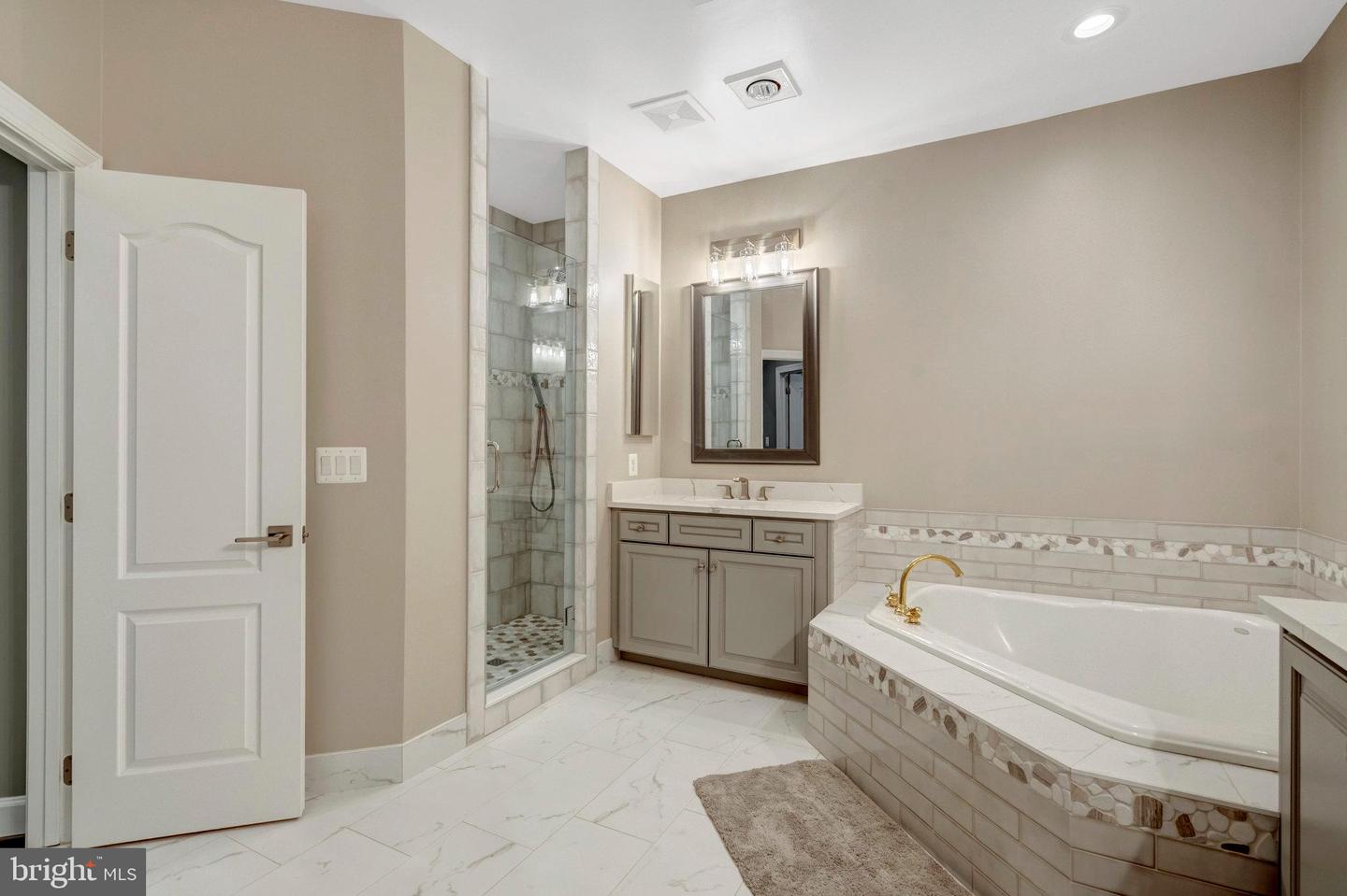 12723 LADY SOMERSET LN, FAIRFAX, Virginia 22033, 4 Bedrooms Bedrooms, ,3 BathroomsBathrooms,Residential,For sale,12723 LADY SOMERSET LN,VAFX2241410 MLS # VAFX2241410