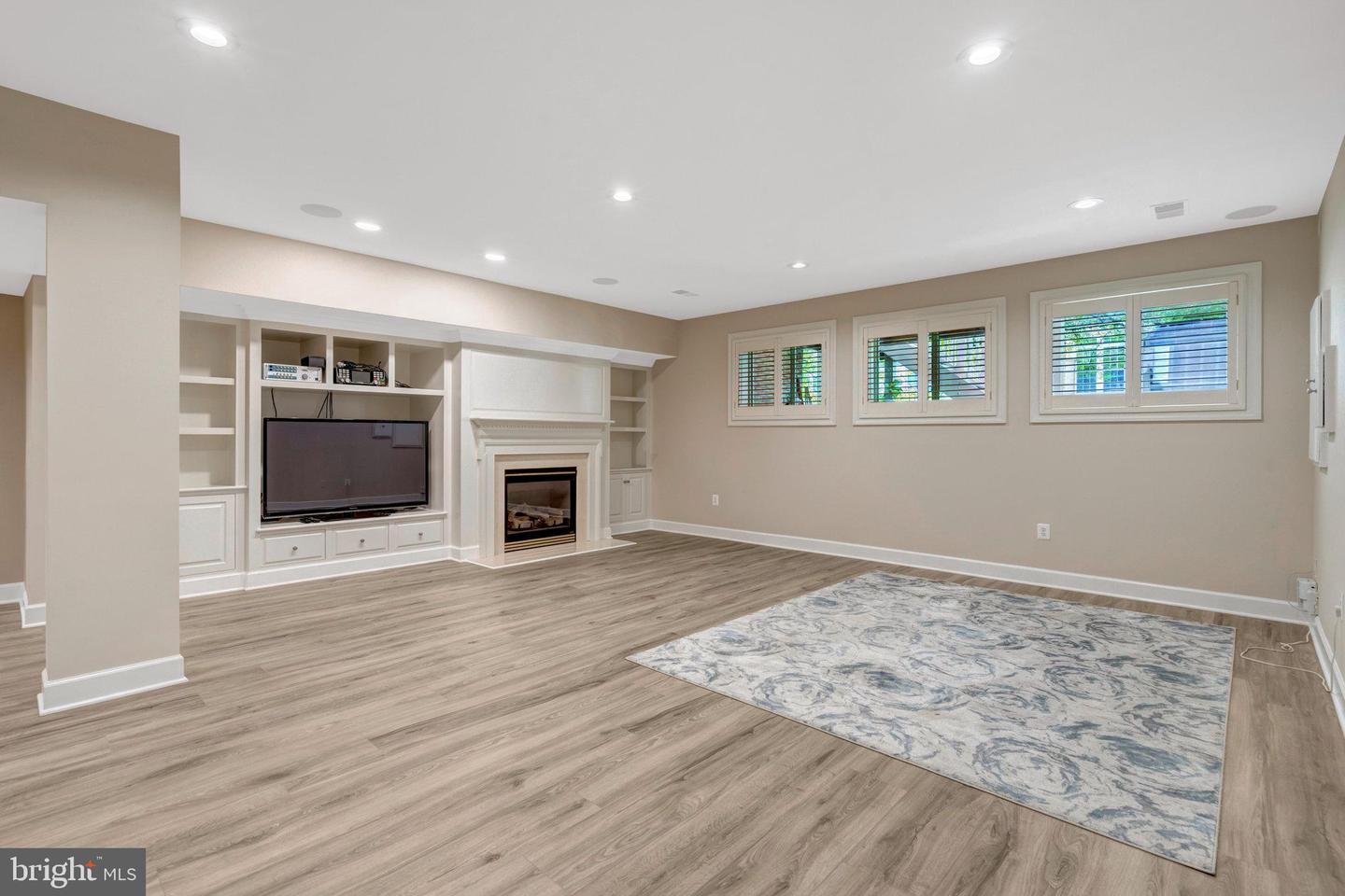 12723 LADY SOMERSET LN, FAIRFAX, Virginia 22033, 4 Bedrooms Bedrooms, ,3 BathroomsBathrooms,Residential,For sale,12723 LADY SOMERSET LN,VAFX2241410 MLS # VAFX2241410