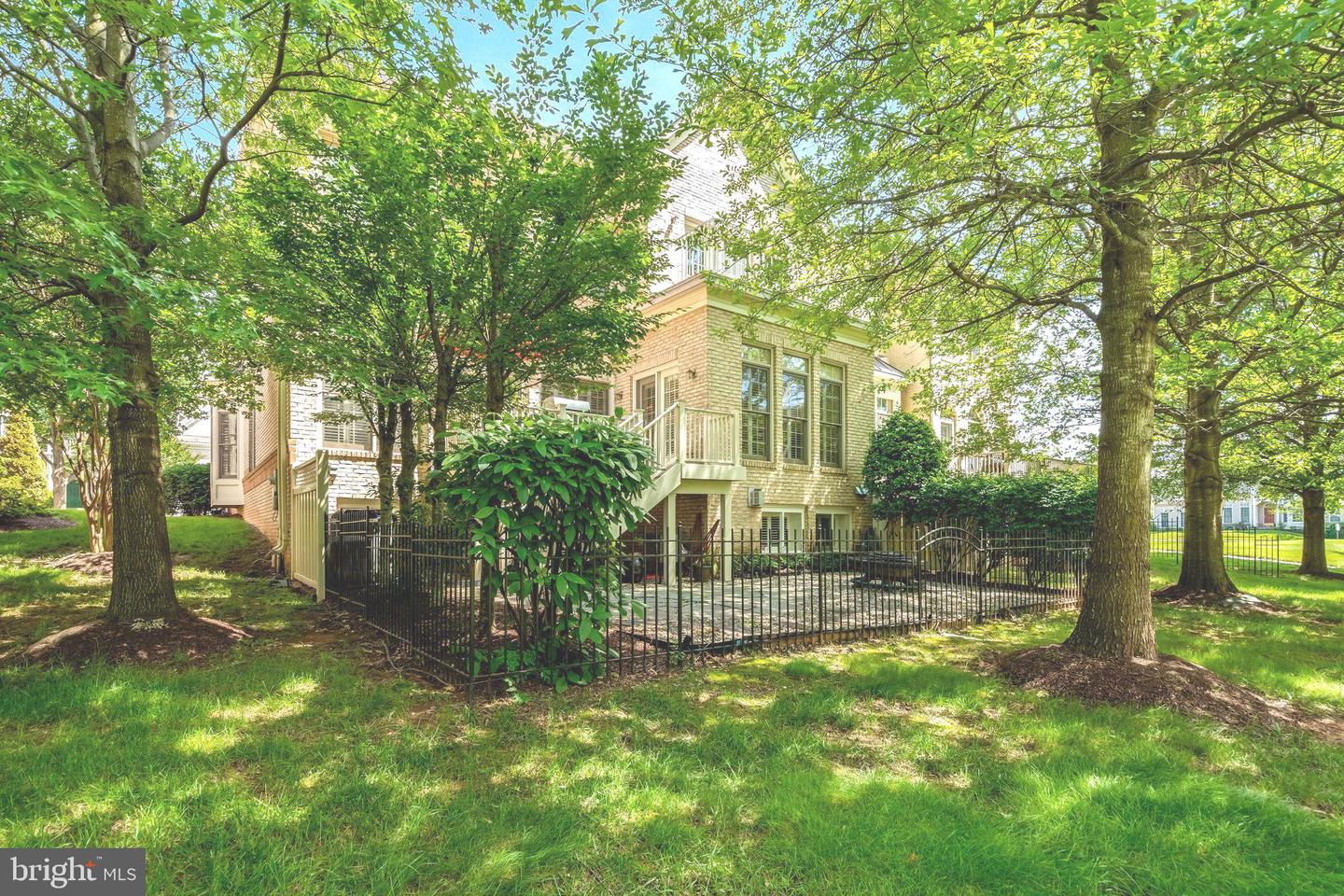 12723 LADY SOMERSET LN, FAIRFAX, Virginia 22033, 4 Bedrooms Bedrooms, ,3 BathroomsBathrooms,Residential,For sale,12723 LADY SOMERSET LN,VAFX2241410 MLS # VAFX2241410