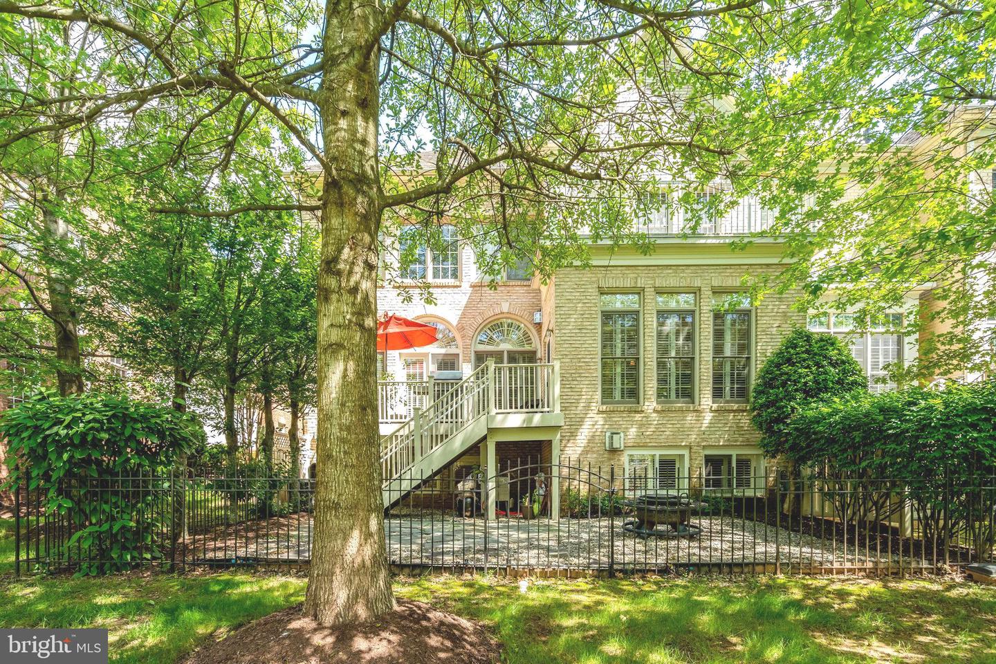 12723 LADY SOMERSET LN, FAIRFAX, Virginia 22033, 4 Bedrooms Bedrooms, ,3 BathroomsBathrooms,Residential,For sale,12723 LADY SOMERSET LN,VAFX2241410 MLS # VAFX2241410
