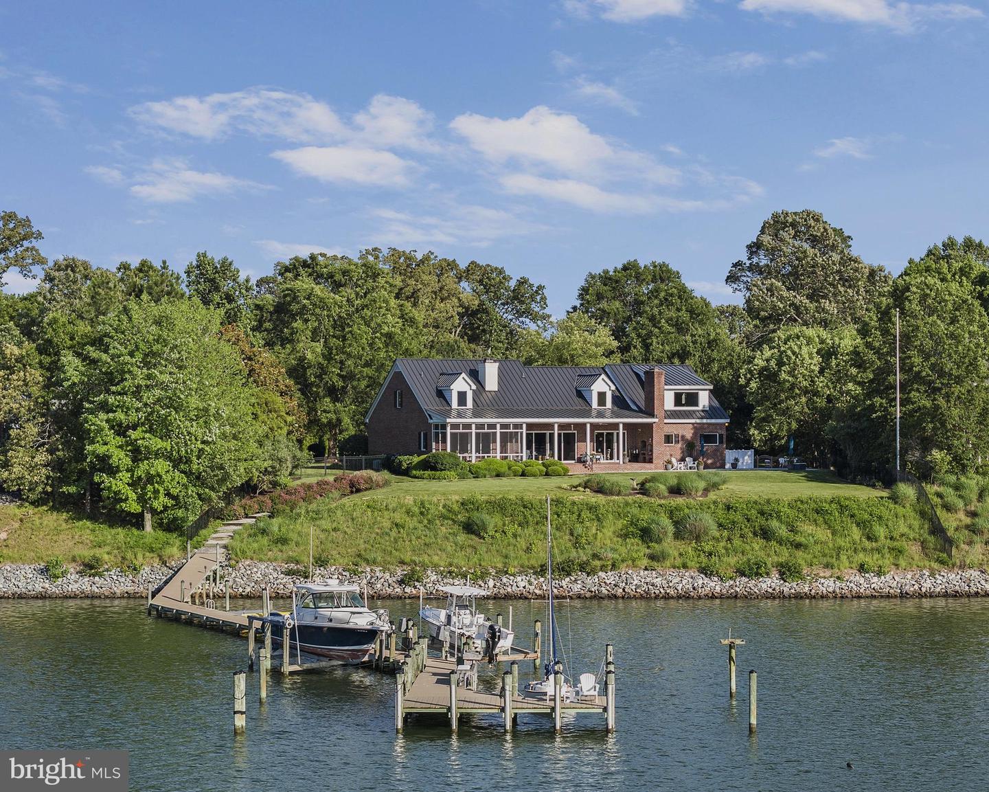 125 OYSTER POINT, WHITE STONE, Virginia 22578, 4 Bedrooms Bedrooms, ,4 BathroomsBathrooms,Residential,For sale,125 OYSTER POINT,VALV2000806 MLS # VALV2000806