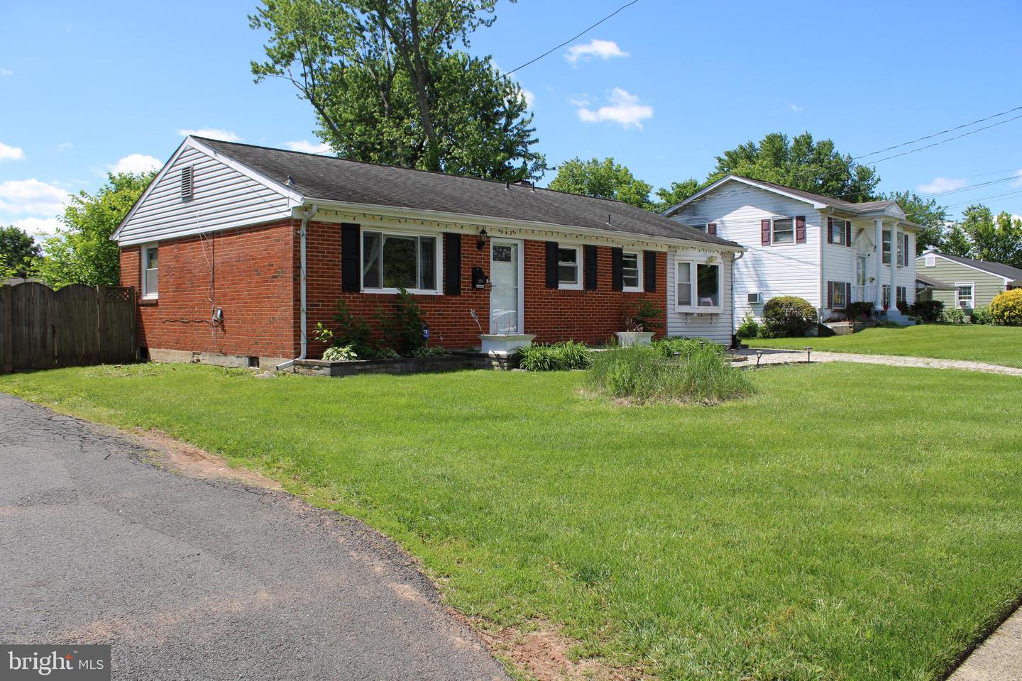 9421 KING GEORGE DR, MANASSAS, Virginia 20109, 3 Bedrooms Bedrooms, ,1 BathroomBathrooms,Residential,For sale,9421 KING GEORGE DR,VAPW2095154 MLS # VAPW2095154