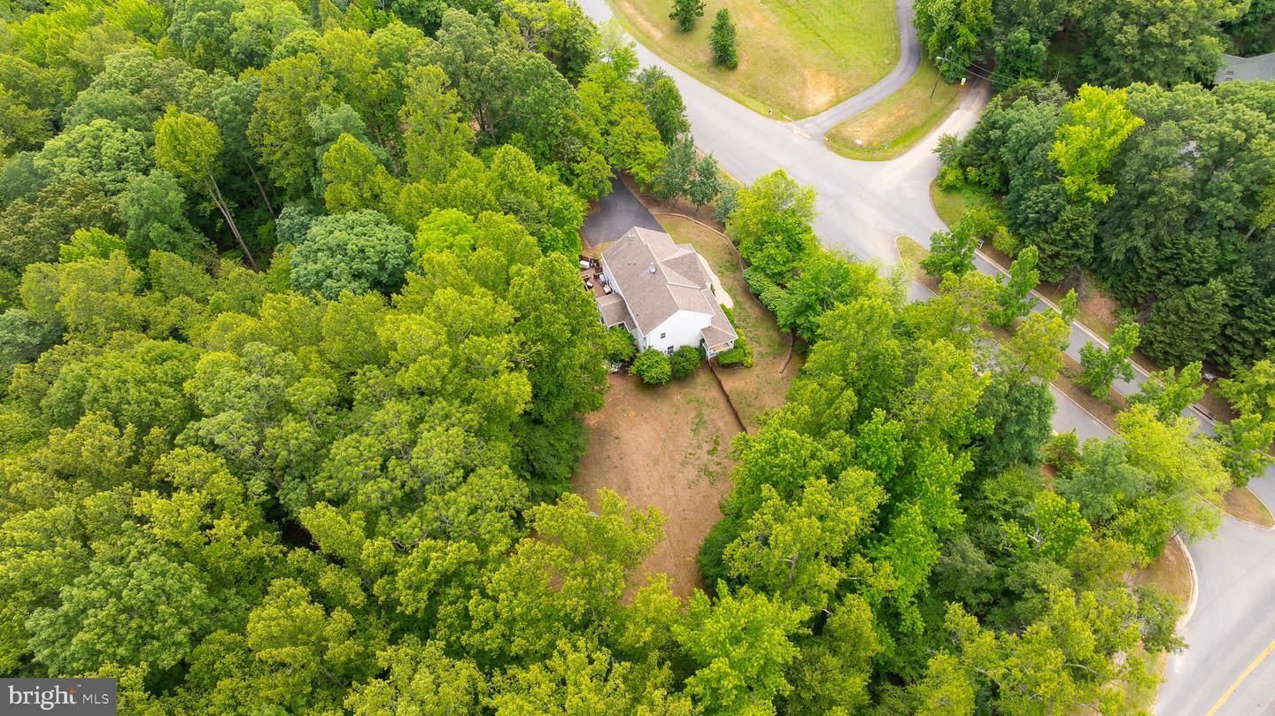 10 RIVER FARM, FREDERICKSBURG, Virginia 22405, 5 Bedrooms Bedrooms, ,2 BathroomsBathrooms,Residential,For sale,10 RIVER FARM,VAST2039048 MLS # VAST2039048