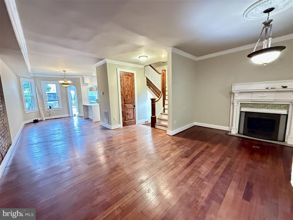 40 BRYANT ST NW, WASHINGTON, District Of Columbia 20001, 5 Bedrooms Bedrooms, ,3 BathroomsBathrooms,Residential,For sale,40 BRYANT ST NW,DCDC2202188 MLS # DCDC2202188