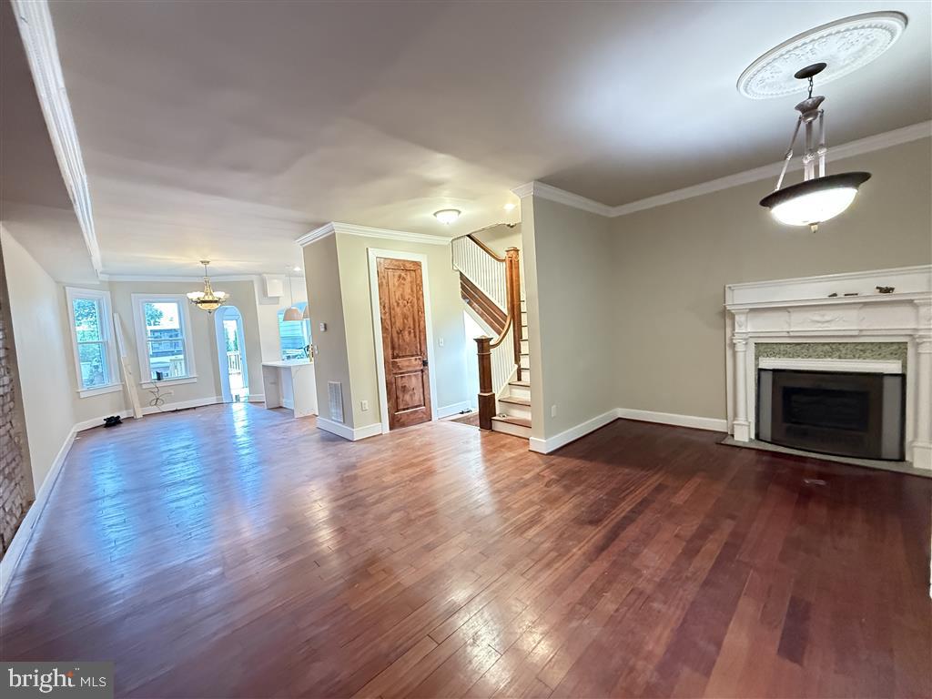 40 BRYANT ST NW, WASHINGTON, District Of Columbia 20001, 5 Bedrooms Bedrooms, ,3 BathroomsBathrooms,Residential,For sale,40 BRYANT ST NW,DCDC2202188 MLS # DCDC2202188