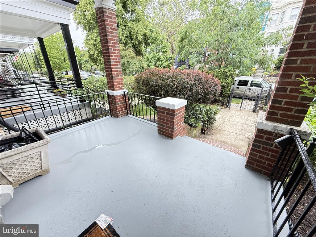 40 BRYANT ST NW, WASHINGTON, District Of Columbia 20001, 5 Bedrooms Bedrooms, ,3 BathroomsBathrooms,Residential,For sale,40 BRYANT ST NW,DCDC2202188 MLS # DCDC2202188