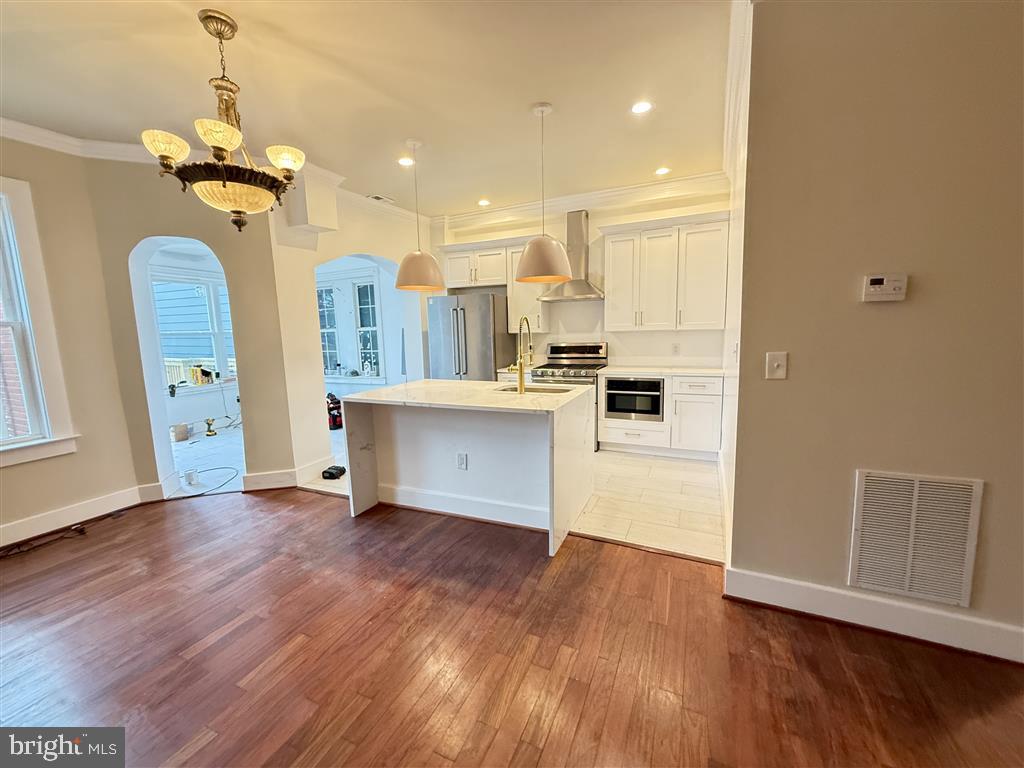 40 BRYANT ST NW, WASHINGTON, District Of Columbia 20001, 5 Bedrooms Bedrooms, ,3 BathroomsBathrooms,Residential,For sale,40 BRYANT ST NW,DCDC2202188 MLS # DCDC2202188