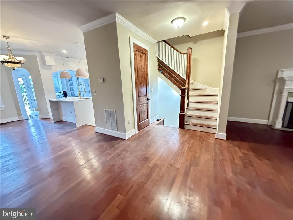 40 BRYANT ST NW, WASHINGTON, District Of Columbia 20001, 5 Bedrooms Bedrooms, ,3 BathroomsBathrooms,Residential,For sale,40 BRYANT ST NW,DCDC2202188 MLS # DCDC2202188