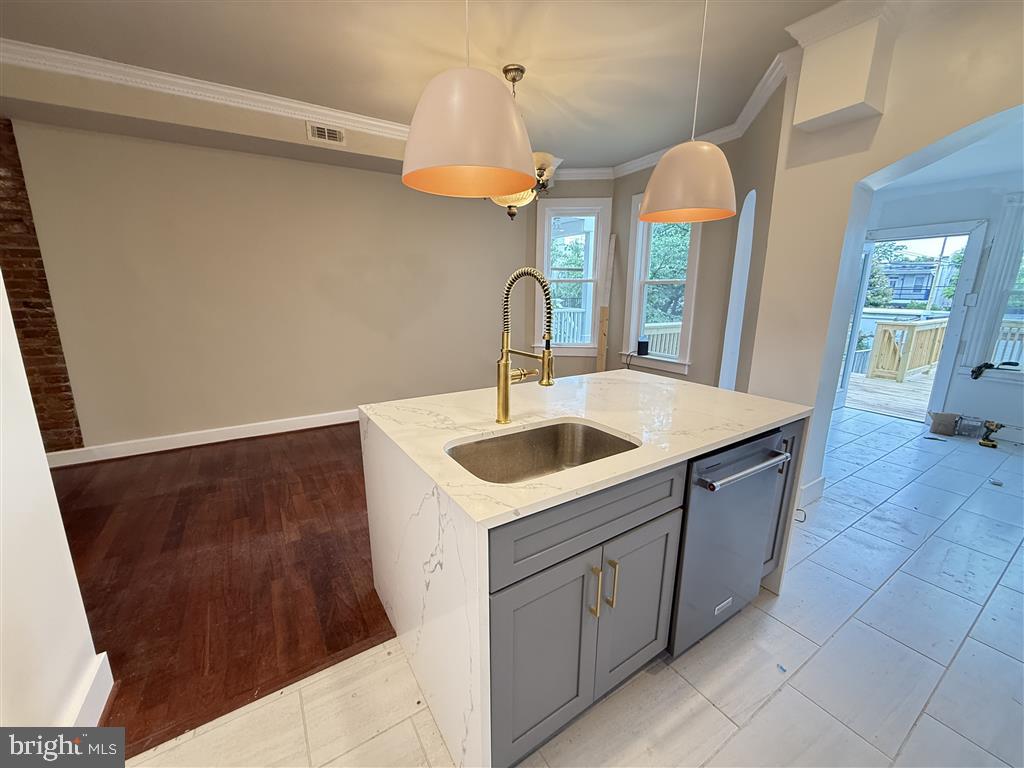 40 BRYANT ST NW, WASHINGTON, District Of Columbia 20001, 5 Bedrooms Bedrooms, ,3 BathroomsBathrooms,Residential,For sale,40 BRYANT ST NW,DCDC2202188 MLS # DCDC2202188