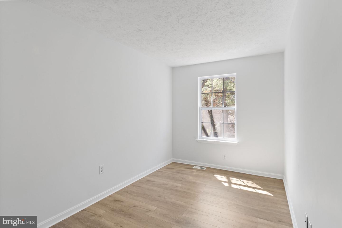 1010 CLYMER CT NE, LEESBURG, Virginia 20176, 3 Bedrooms Bedrooms, ,1 BathroomBathrooms,Residential,For sale,1010 CLYMER CT NE,VALO2097686 MLS # VALO2097686