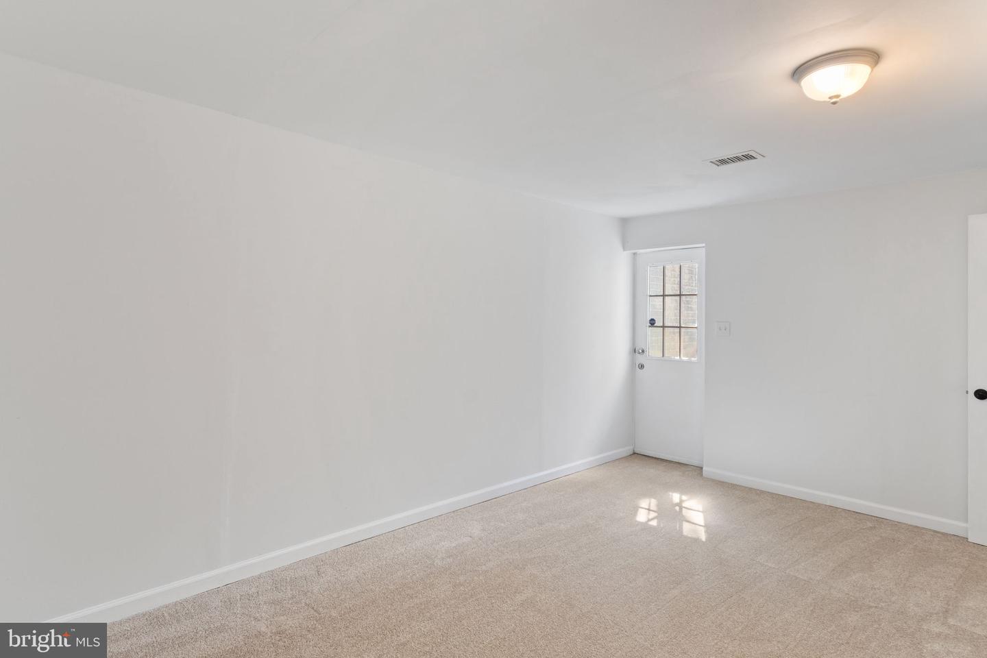 1010 CLYMER CT NE, LEESBURG, Virginia 20176, 3 Bedrooms Bedrooms, ,1 BathroomBathrooms,Residential,For sale,1010 CLYMER CT NE,VALO2097686 MLS # VALO2097686