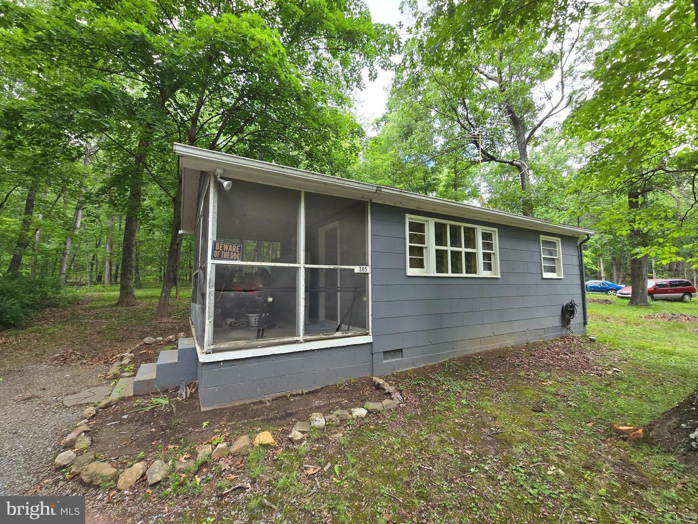 305 RACCOON DR, WINCHESTER, Virginia 22602, 1 Bedroom Bedrooms, 3 Rooms Rooms,1 BathroomBathrooms,Residential,For sale,305 RACCOON DR,VAFV2034402 MLS # VAFV2034402