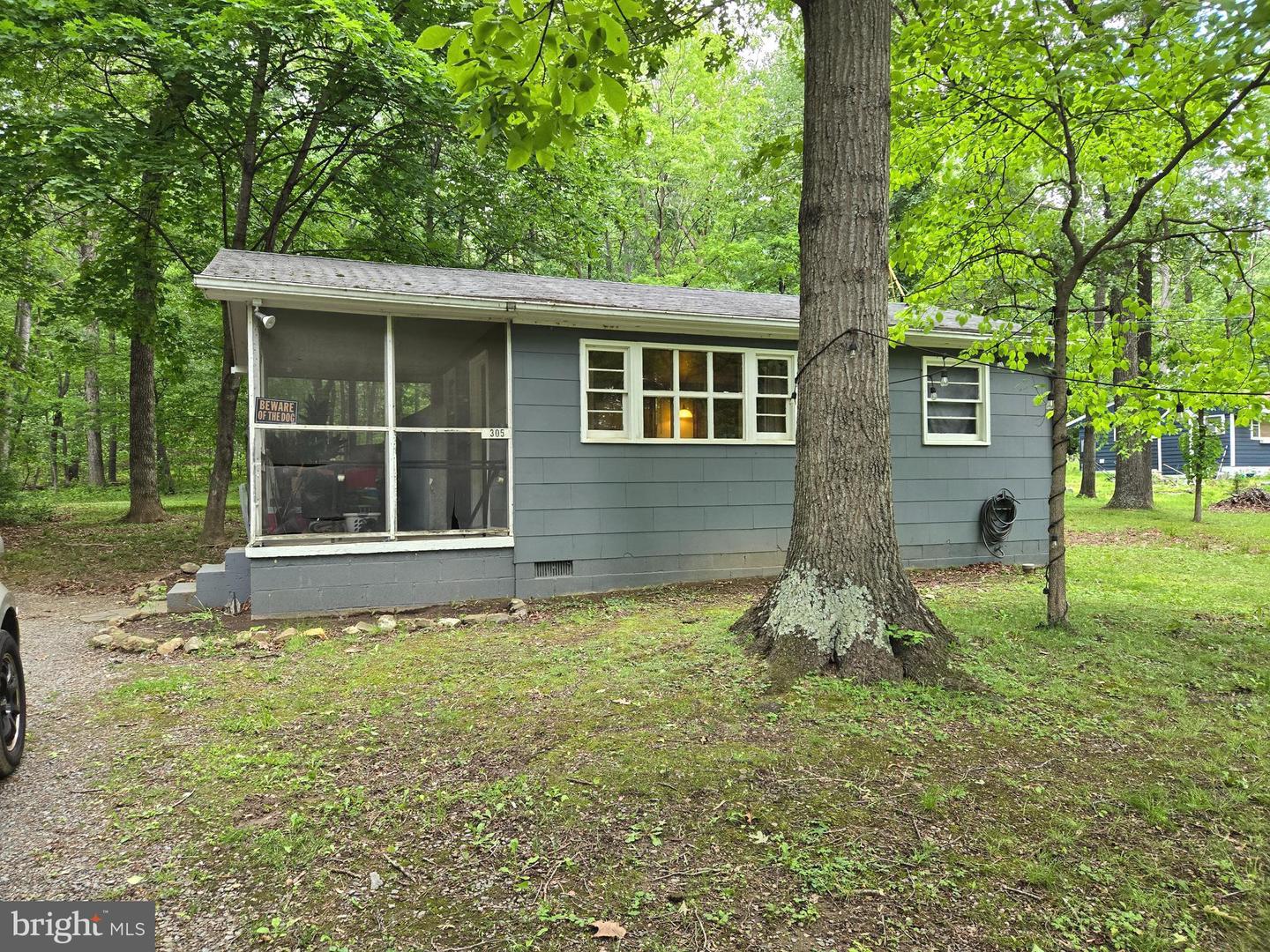 305 RACCOON DR, WINCHESTER, Virginia 22602, 1 Bedroom Bedrooms, 3 Rooms Rooms,1 BathroomBathrooms,Residential,For sale,305 RACCOON DR,VAFV2034402 MLS # VAFV2034402