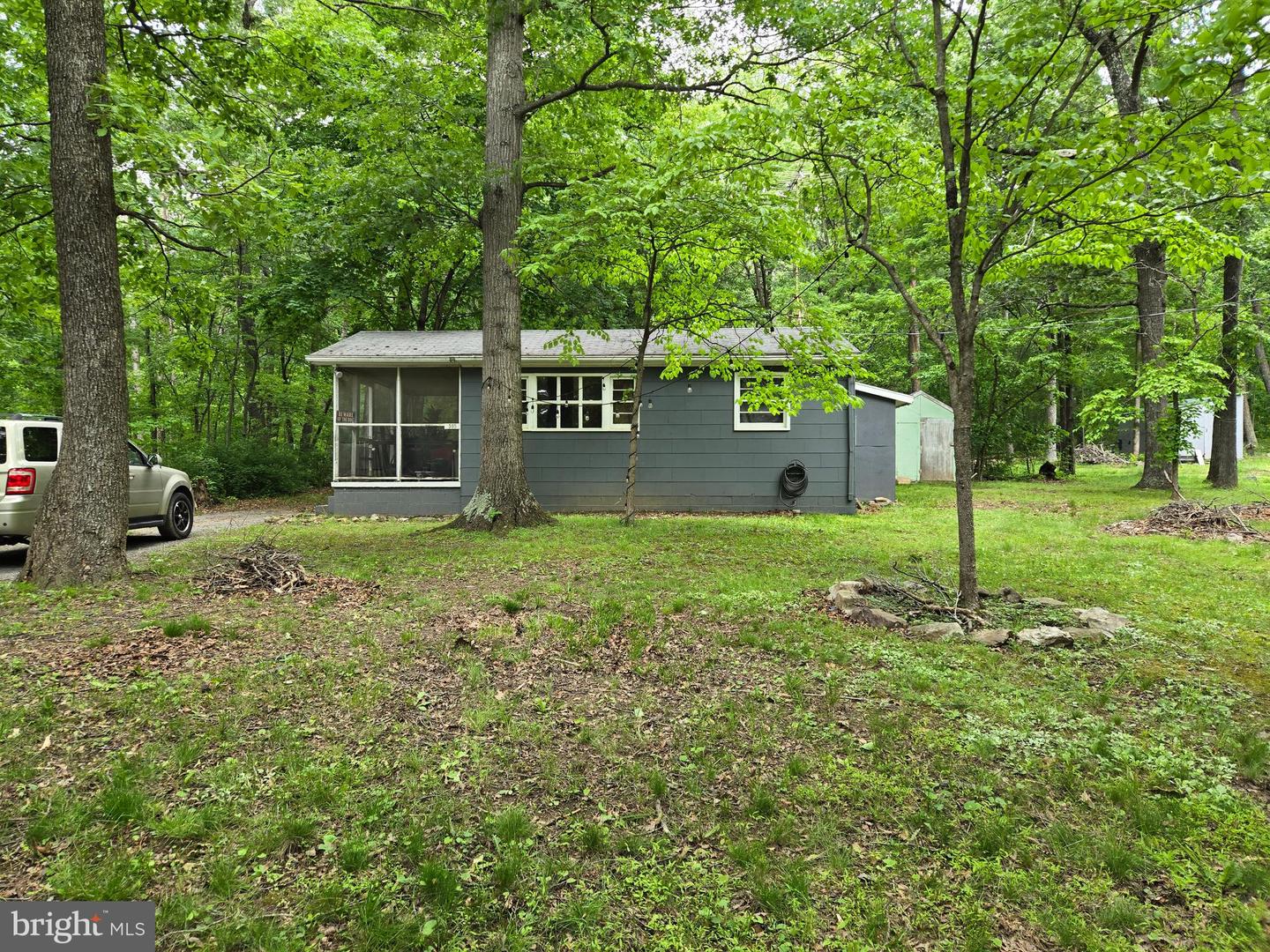 305 RACCOON DR, WINCHESTER, Virginia 22602, 1 Bedroom Bedrooms, 3 Rooms Rooms,1 BathroomBathrooms,Residential,For sale,305 RACCOON DR,VAFV2034402 MLS # VAFV2034402