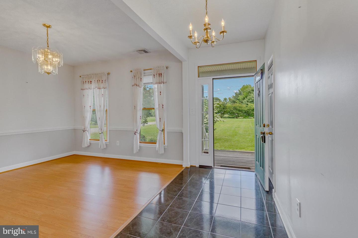 387 HARBOR DR, REEDVILLE, Virginia 22539, 3 Bedrooms Bedrooms, 8 Rooms Rooms,3 BathroomsBathrooms,Residential,For sale,387 HARBOR DR,VANV2001626 MLS # VANV2001626