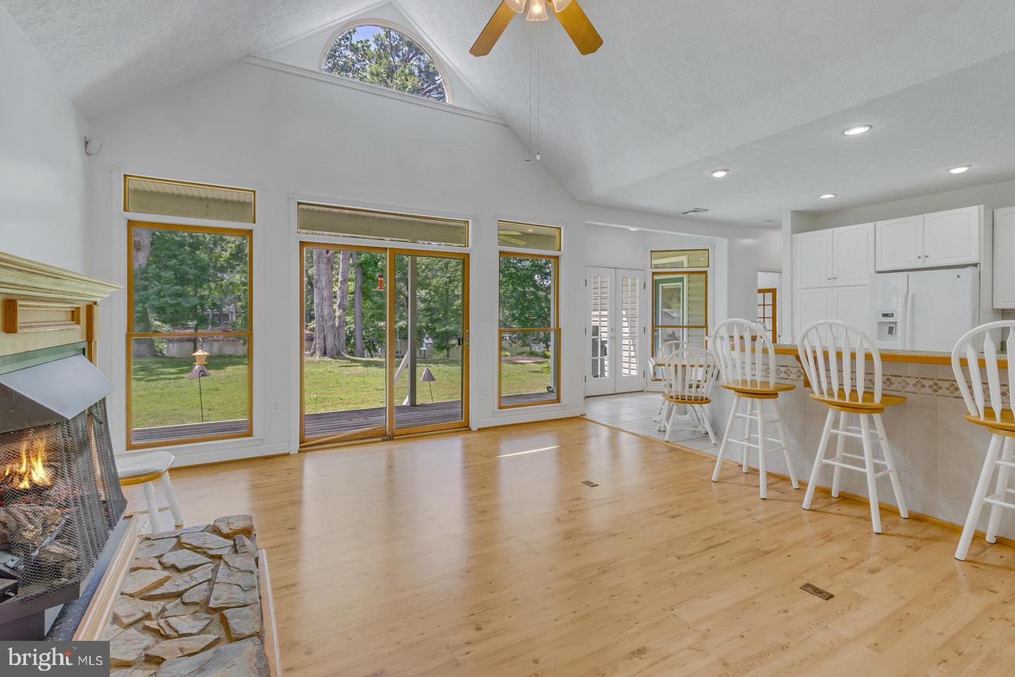 387 HARBOR DR, REEDVILLE, Virginia 22539, 3 Bedrooms Bedrooms, 8 Rooms Rooms,3 BathroomsBathrooms,Residential,For sale,387 HARBOR DR,VANV2001626 MLS # VANV2001626