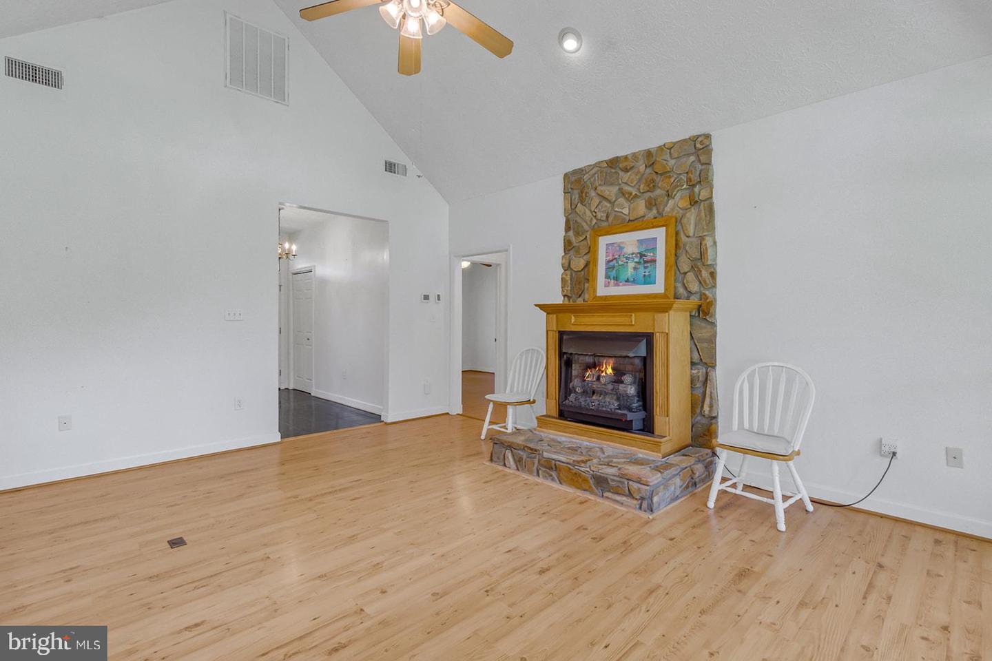 387 HARBOR DR, REEDVILLE, Virginia 22539, 3 Bedrooms Bedrooms, 8 Rooms Rooms,3 BathroomsBathrooms,Residential,For sale,387 HARBOR DR,VANV2001626 MLS # VANV2001626