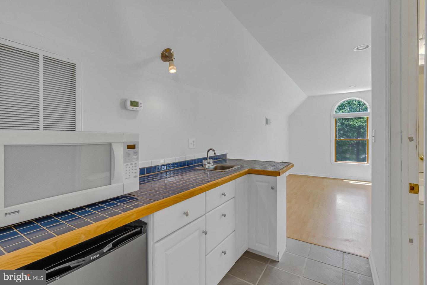 387 HARBOR DR, REEDVILLE, Virginia 22539, 3 Bedrooms Bedrooms, 8 Rooms Rooms,3 BathroomsBathrooms,Residential,For sale,387 HARBOR DR,VANV2001626 MLS # VANV2001626