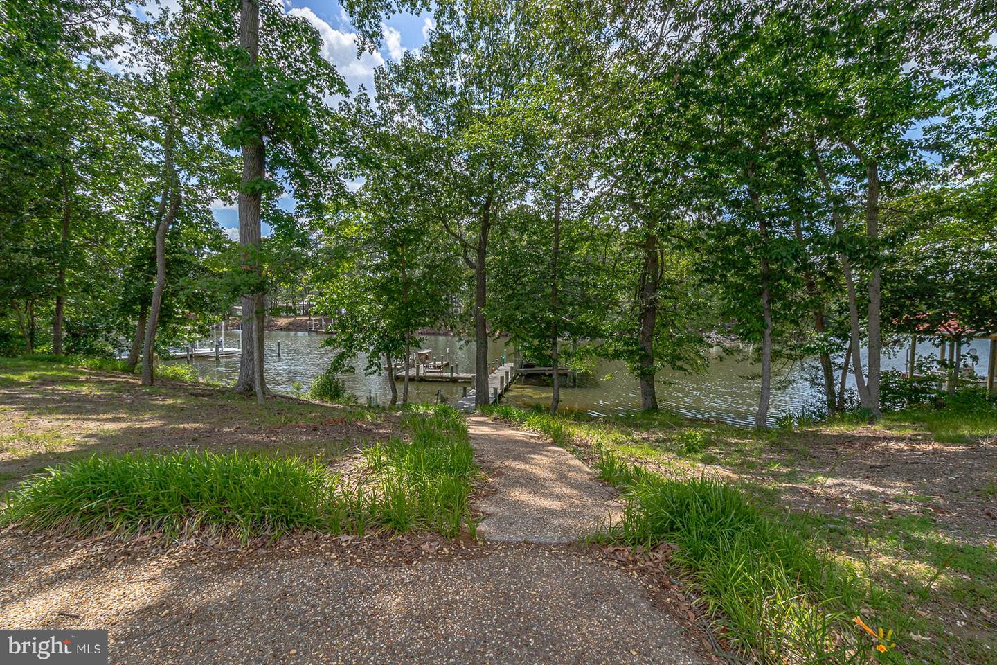 387 HARBOR DR, REEDVILLE, Virginia 22539, 3 Bedrooms Bedrooms, 8 Rooms Rooms,3 BathroomsBathrooms,Residential,For sale,387 HARBOR DR,VANV2001626 MLS # VANV2001626