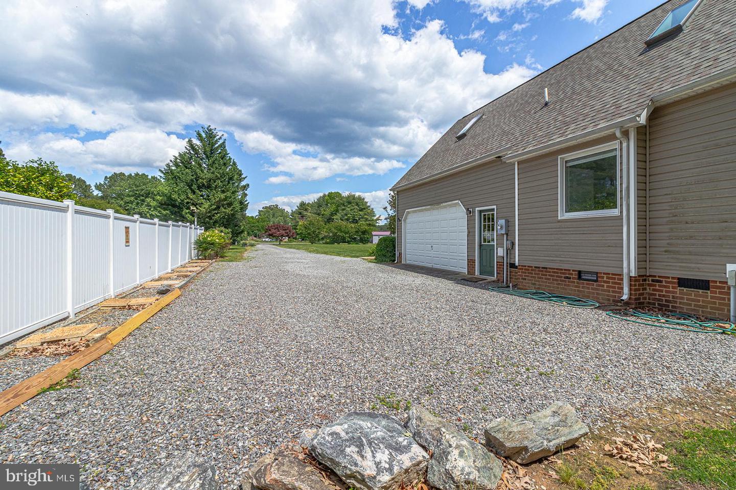 387 HARBOR DR, REEDVILLE, Virginia 22539, 3 Bedrooms Bedrooms, 8 Rooms Rooms,3 BathroomsBathrooms,Residential,For sale,387 HARBOR DR,VANV2001626 MLS # VANV2001626
