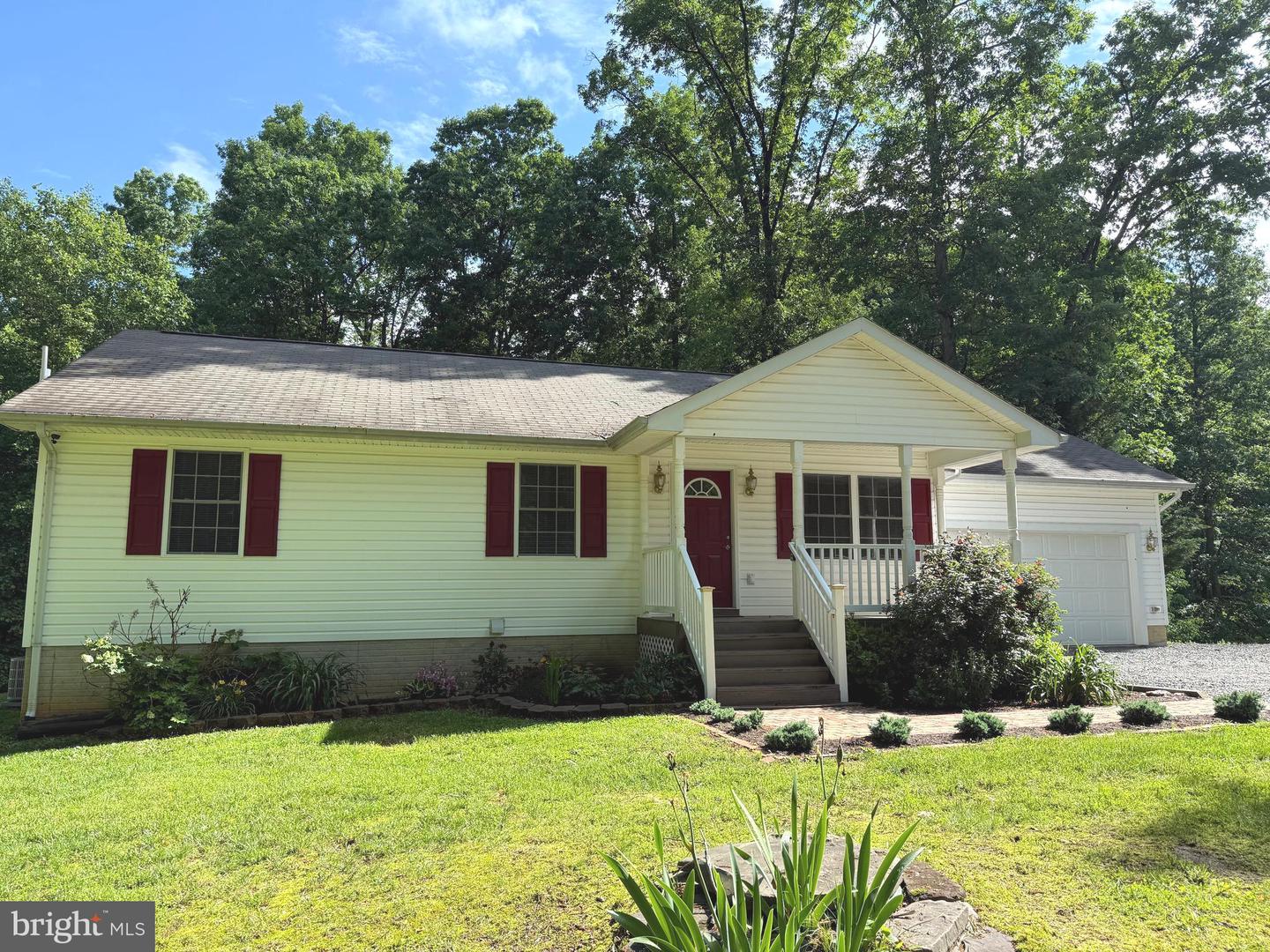 273 PETTIT PL, LOUISA, Virginia 23093, 4 Bedrooms Bedrooms, ,2 BathroomsBathrooms,Residential,For sale,273 PETTIT PL,VALA2007616 MLS # VALA2007616