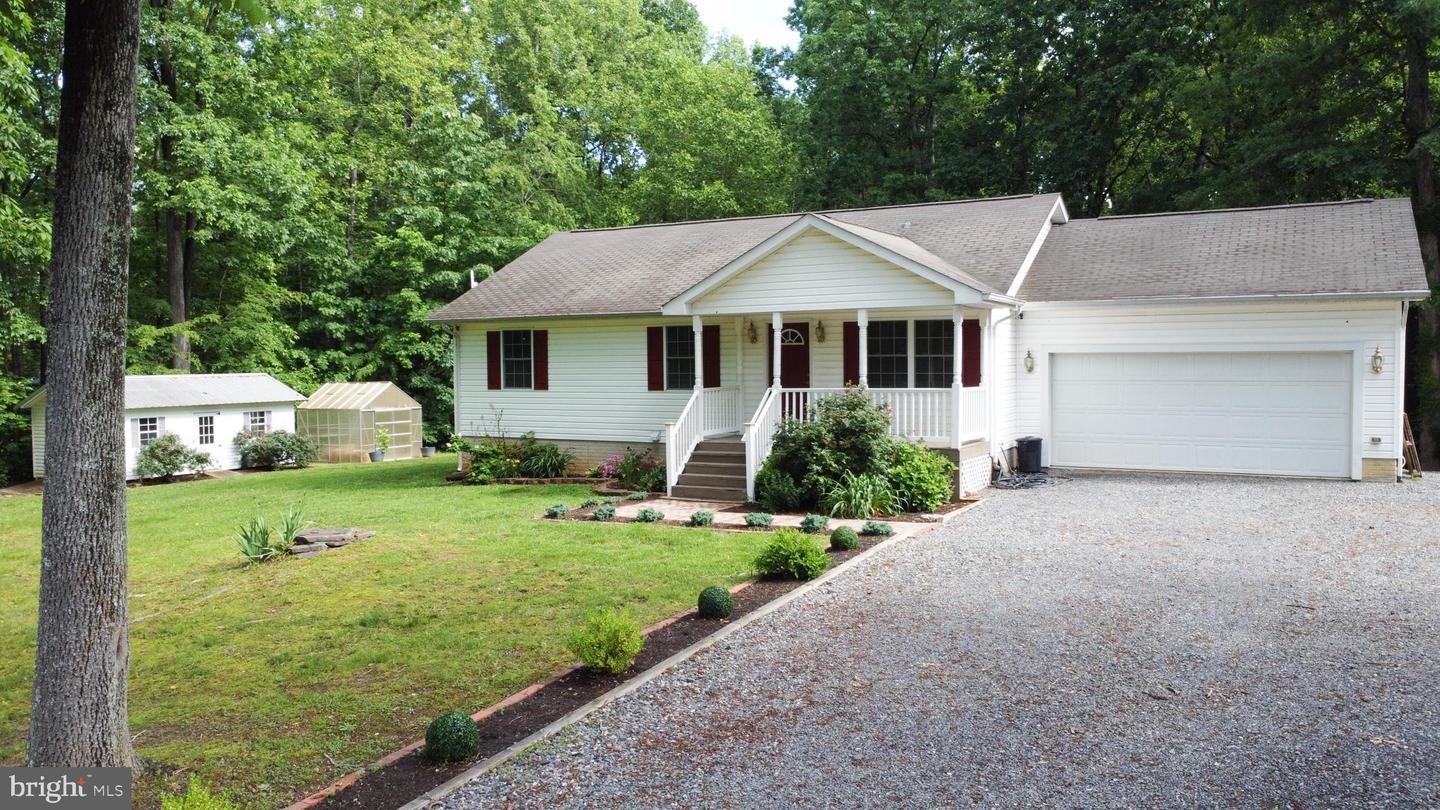 273 PETTIT PL, LOUISA, Virginia 23093, 4 Bedrooms Bedrooms, ,2 BathroomsBathrooms,Residential,For sale,273 PETTIT PL,VALA2007616 MLS # VALA2007616