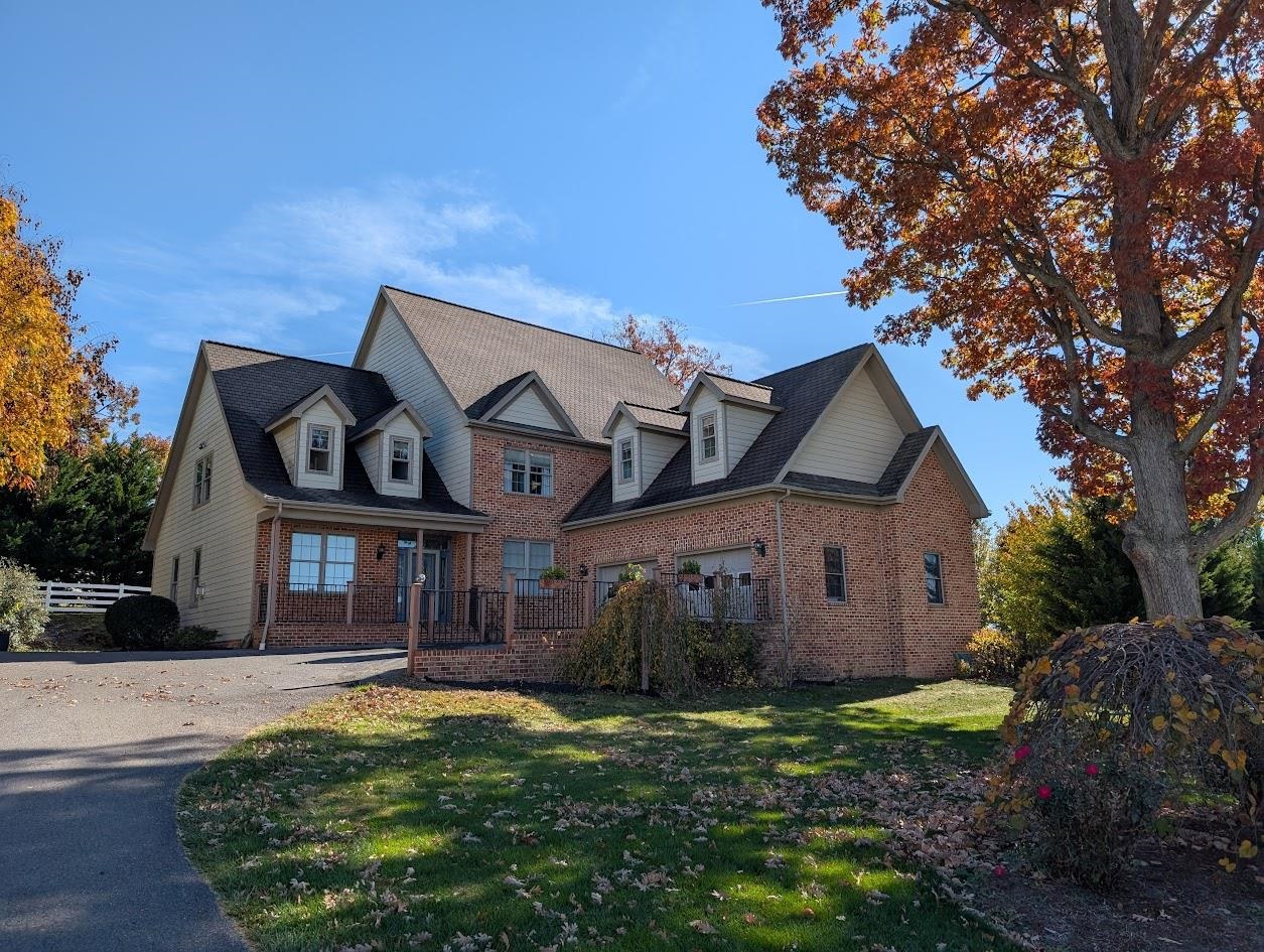 109 LEAVEL CT, BRIDGEWATER, Virginia 22812, 4 Bedrooms Bedrooms, ,3 BathroomsBathrooms,Residential,Jahne,109 LEAVEL CT,664983 MLS # 664983