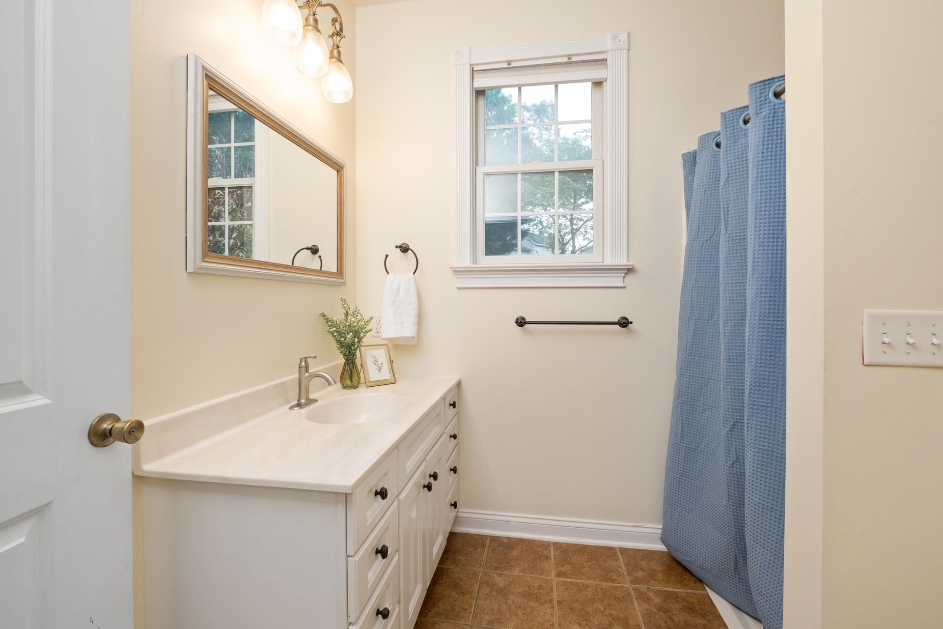109 LEAVEL CT, BRIDGEWATER, Virginia 22812, 4 Bedrooms Bedrooms, ,3 BathroomsBathrooms,Residential,Jahne,109 LEAVEL CT,664983 MLS # 664983